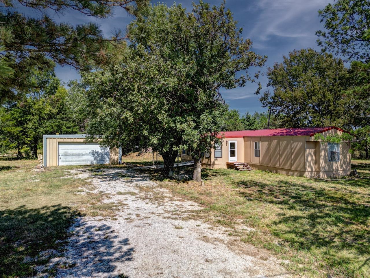 Photo of 19102 168th Dr in Winfield, KS