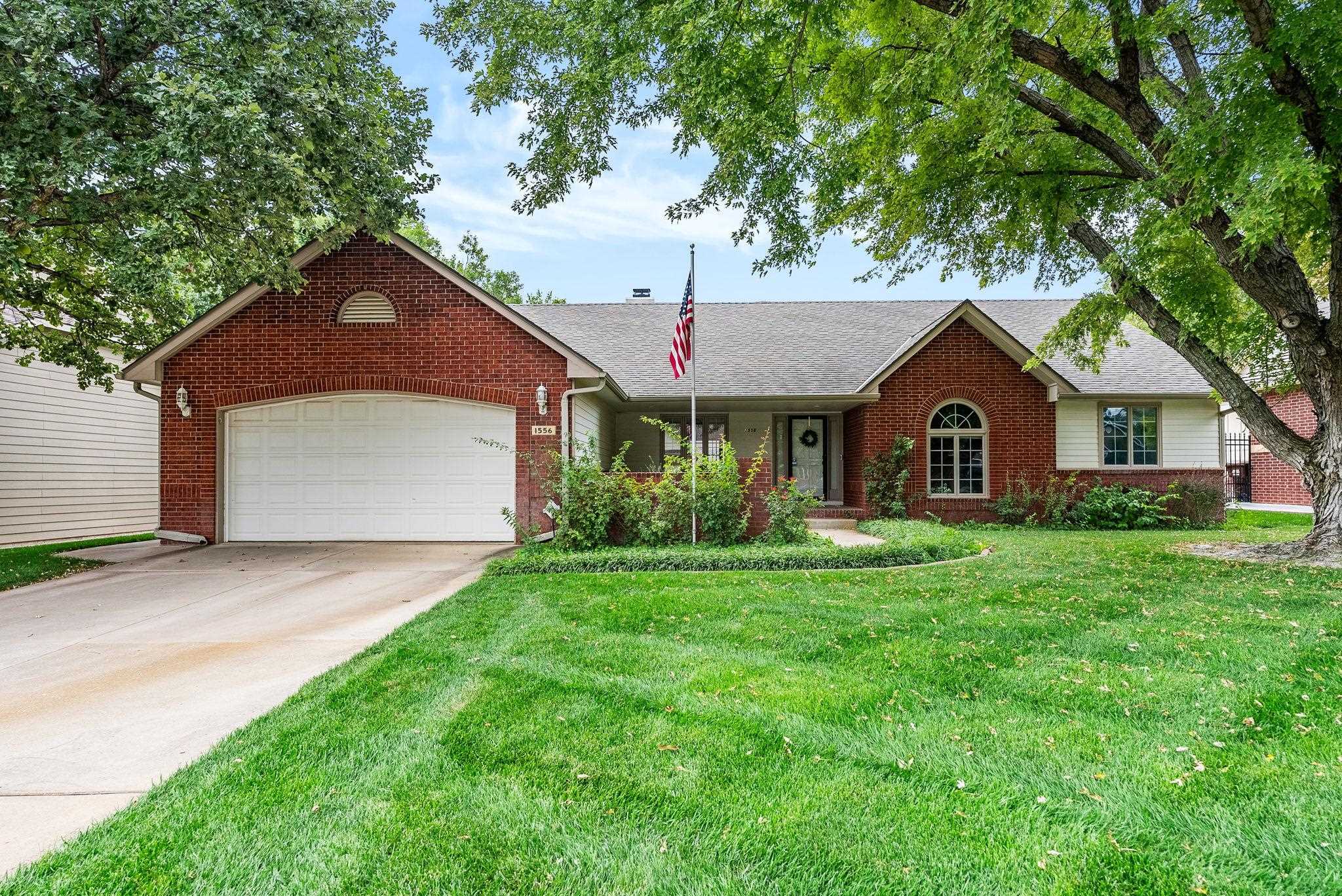 Photo of 1556 S Springhollow in Wichita, KS
