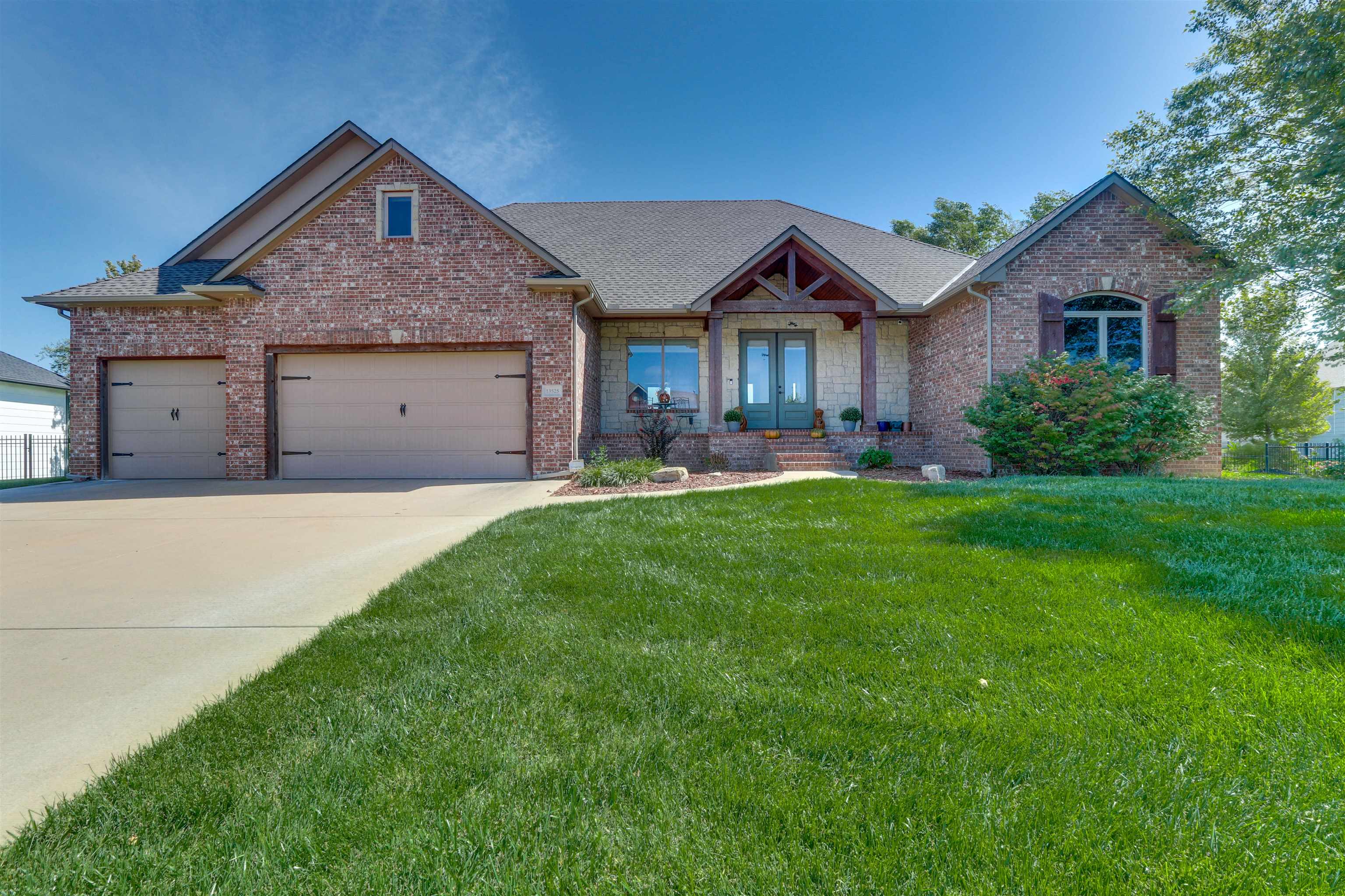 Photo of 13525 E Mustang Cir in Wichita, KS