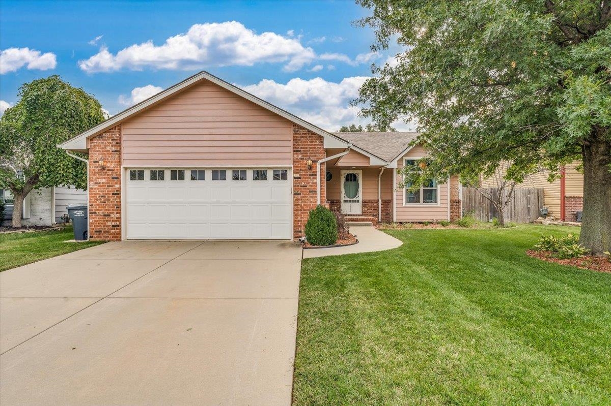 Photo of 1906 N Stoney Point St in Wichita, KS