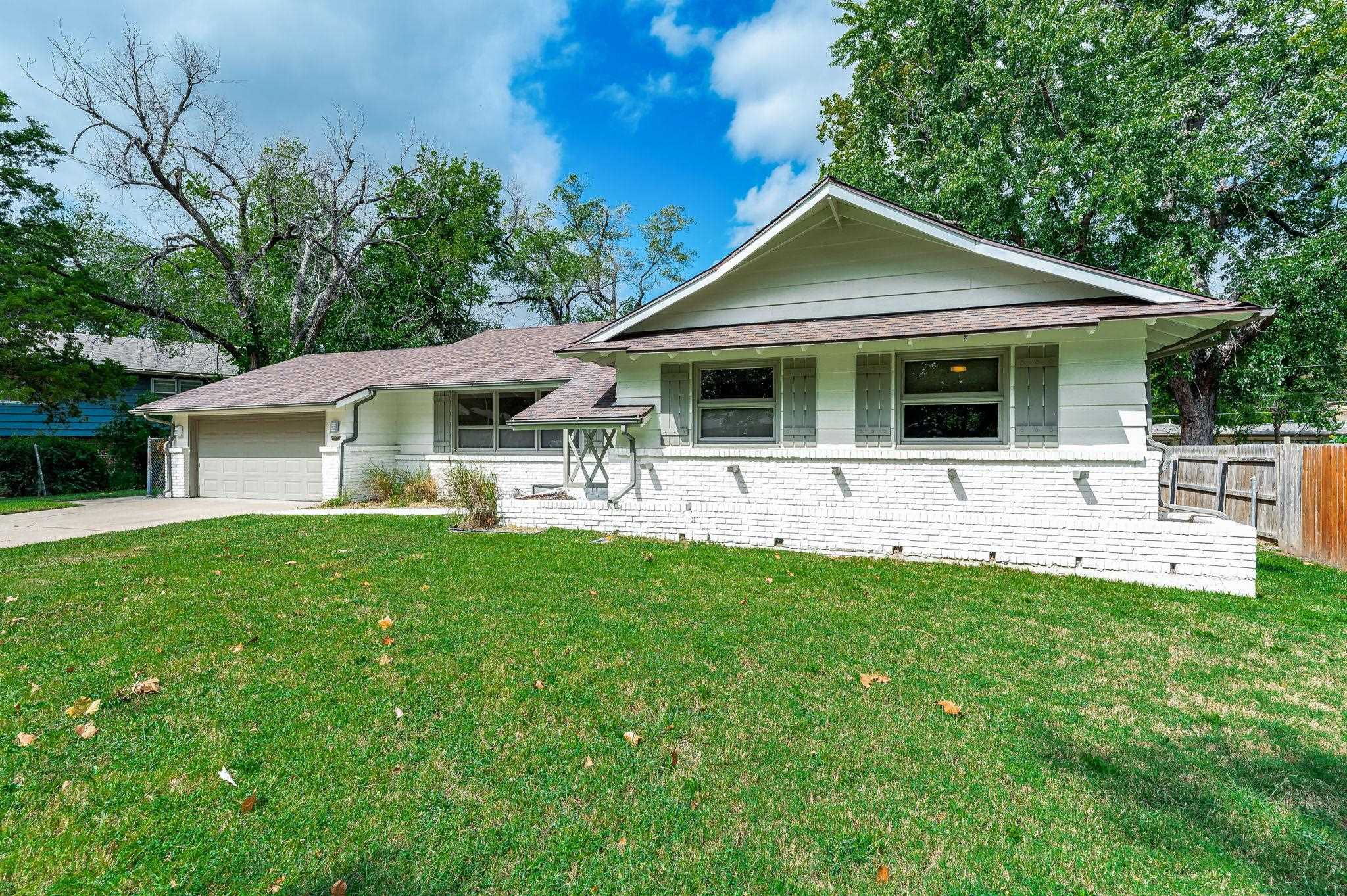 Photo of 8026 E Morningside St in Wichita, KS