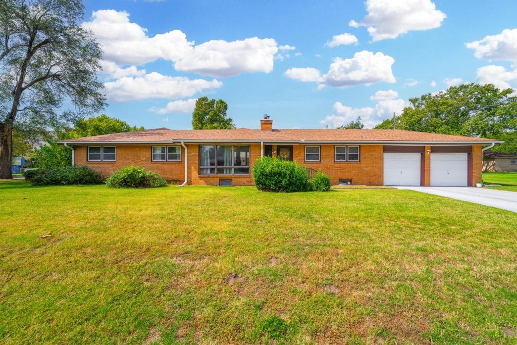 Photo of 1601 N Edwards Ave in Wichita, KS