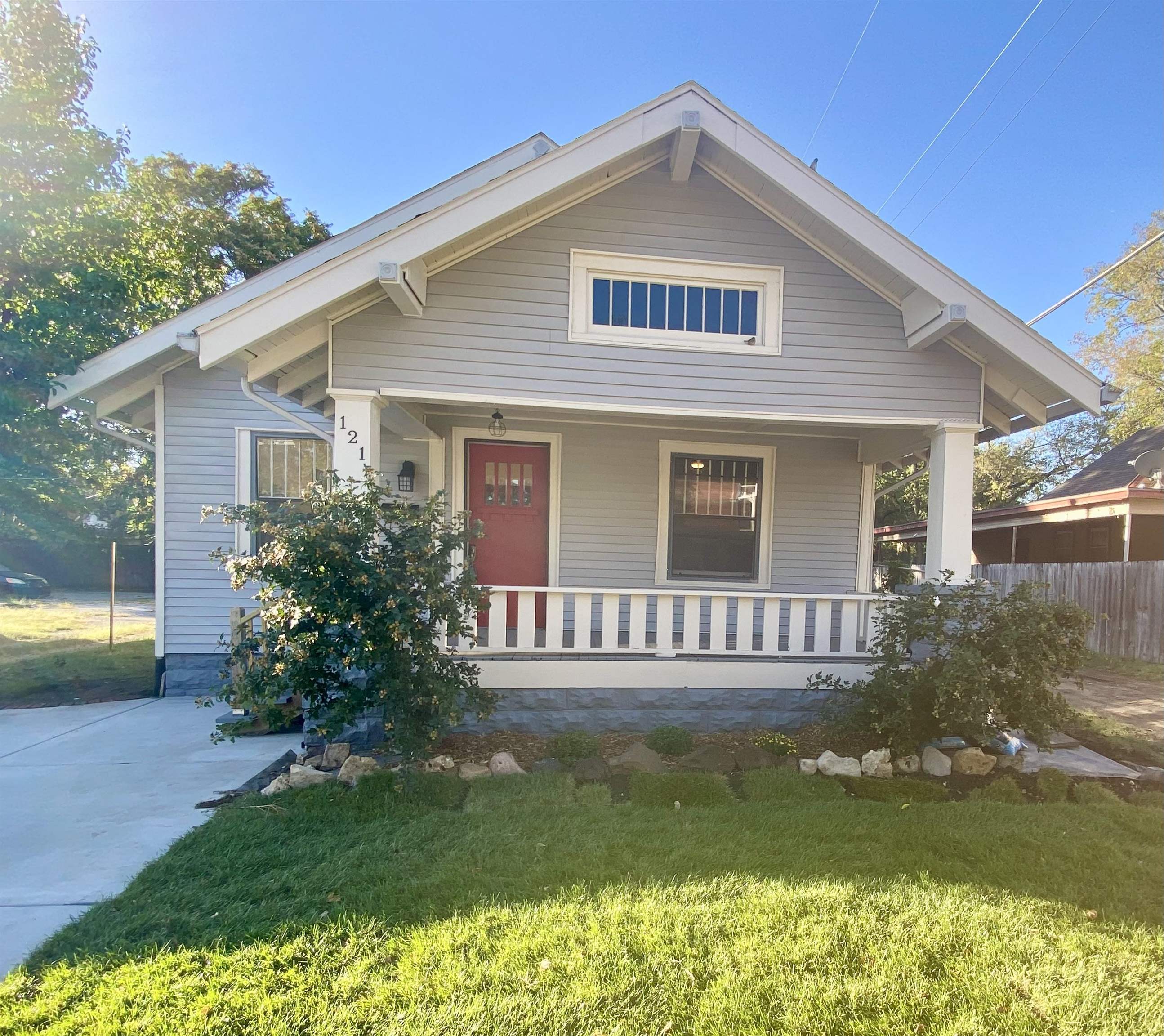 Photo of 121 E 17th St N in Wichita, KS