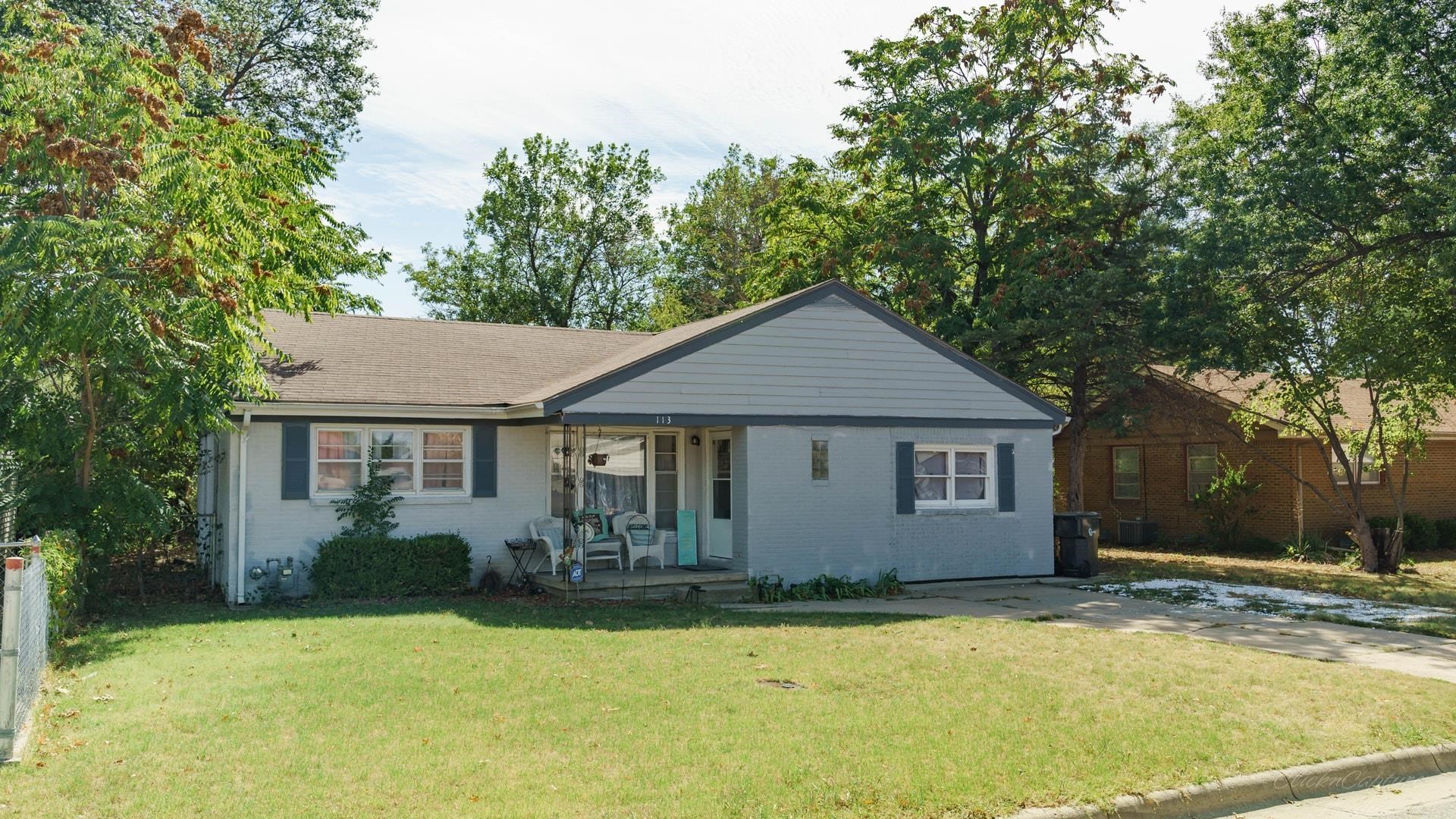 Photo of 113 SE 12th St in Newton, KS