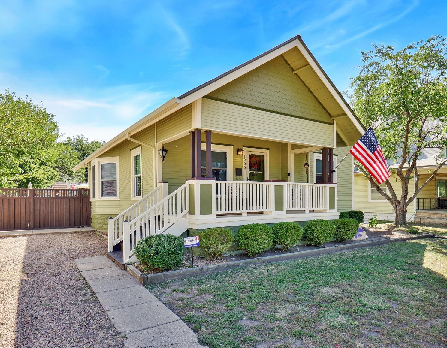 Photo of 1905 W Douglas Ave in Wichita, KS