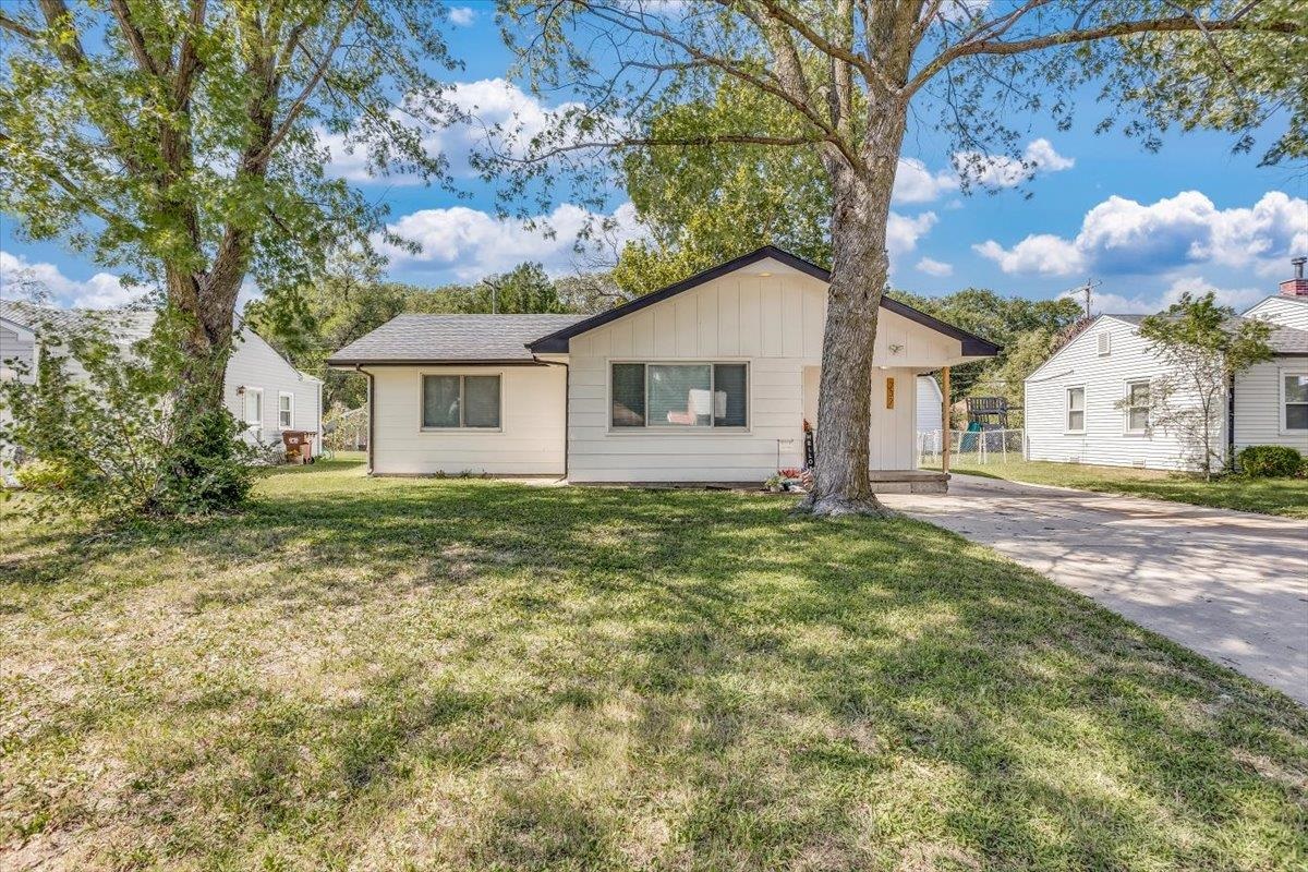 Photo of 737 S Christine St in Wichita, KS