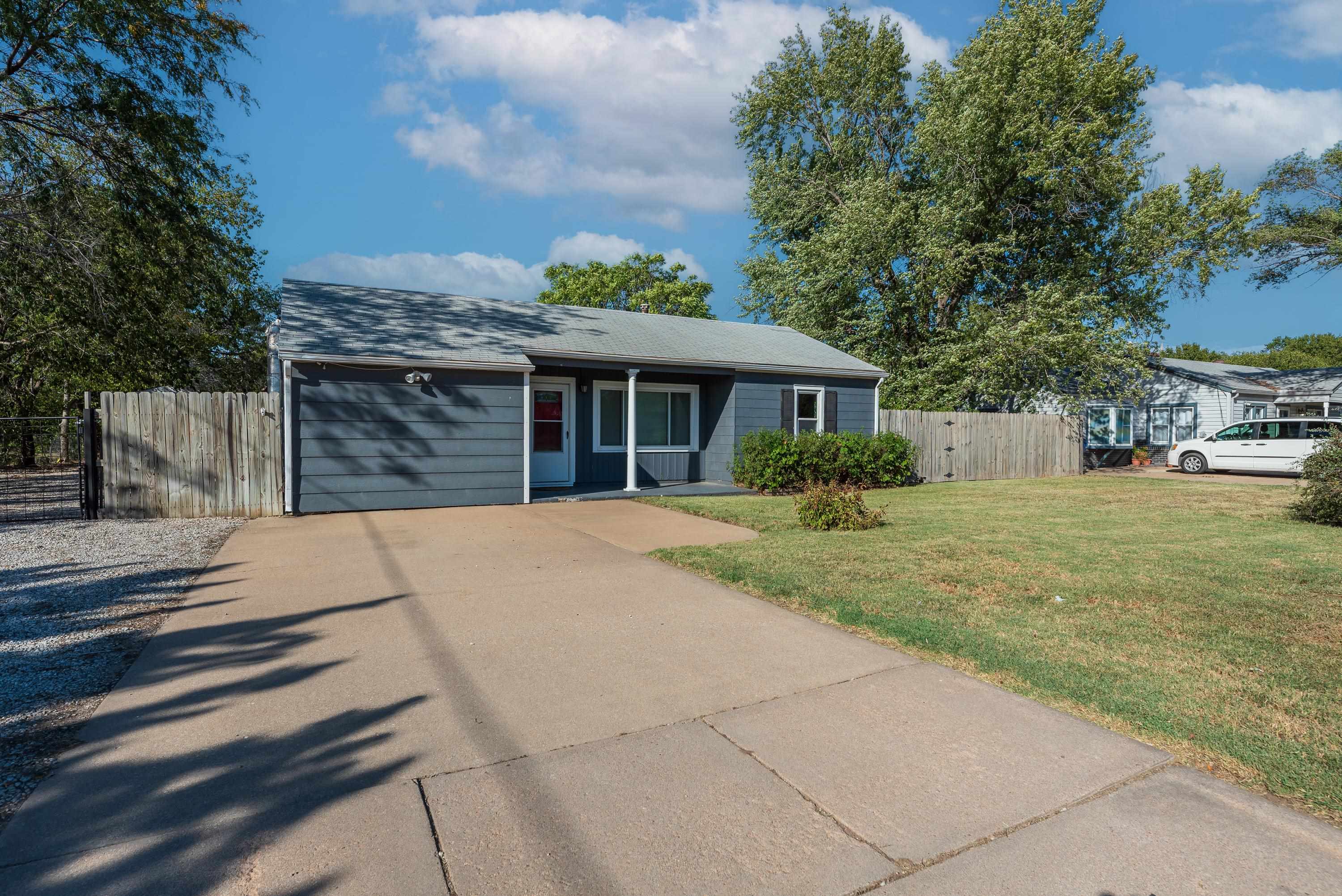Photo of 5214 W Douglas in Wichita, KS