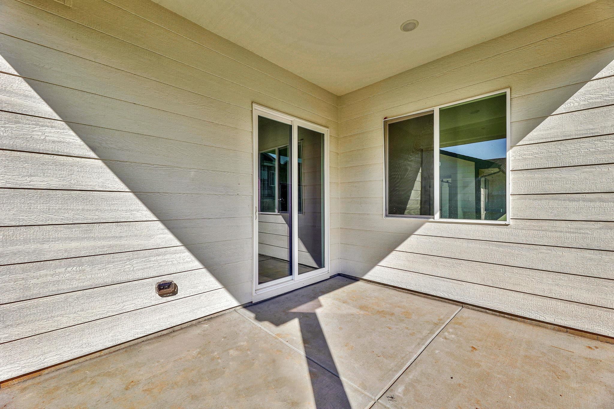 Photo of 3044 N Susan Ln in Mulvane, KS