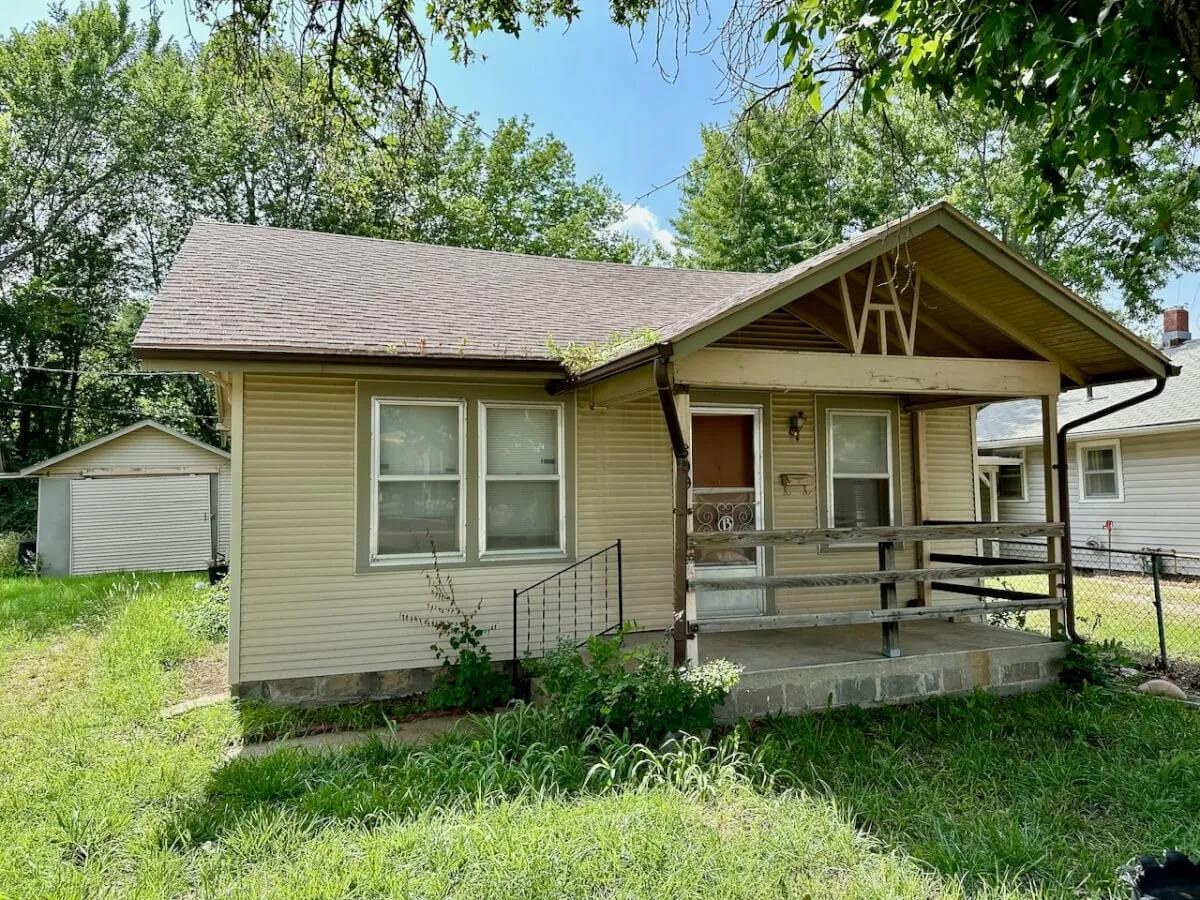Photo of 809 Alexander in Winfield, KS