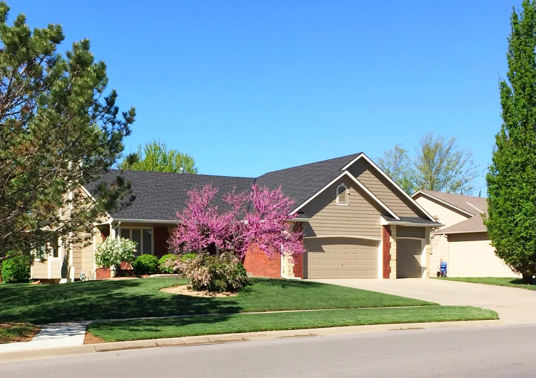 Photo of 1665 E Kay St in Derby, KS