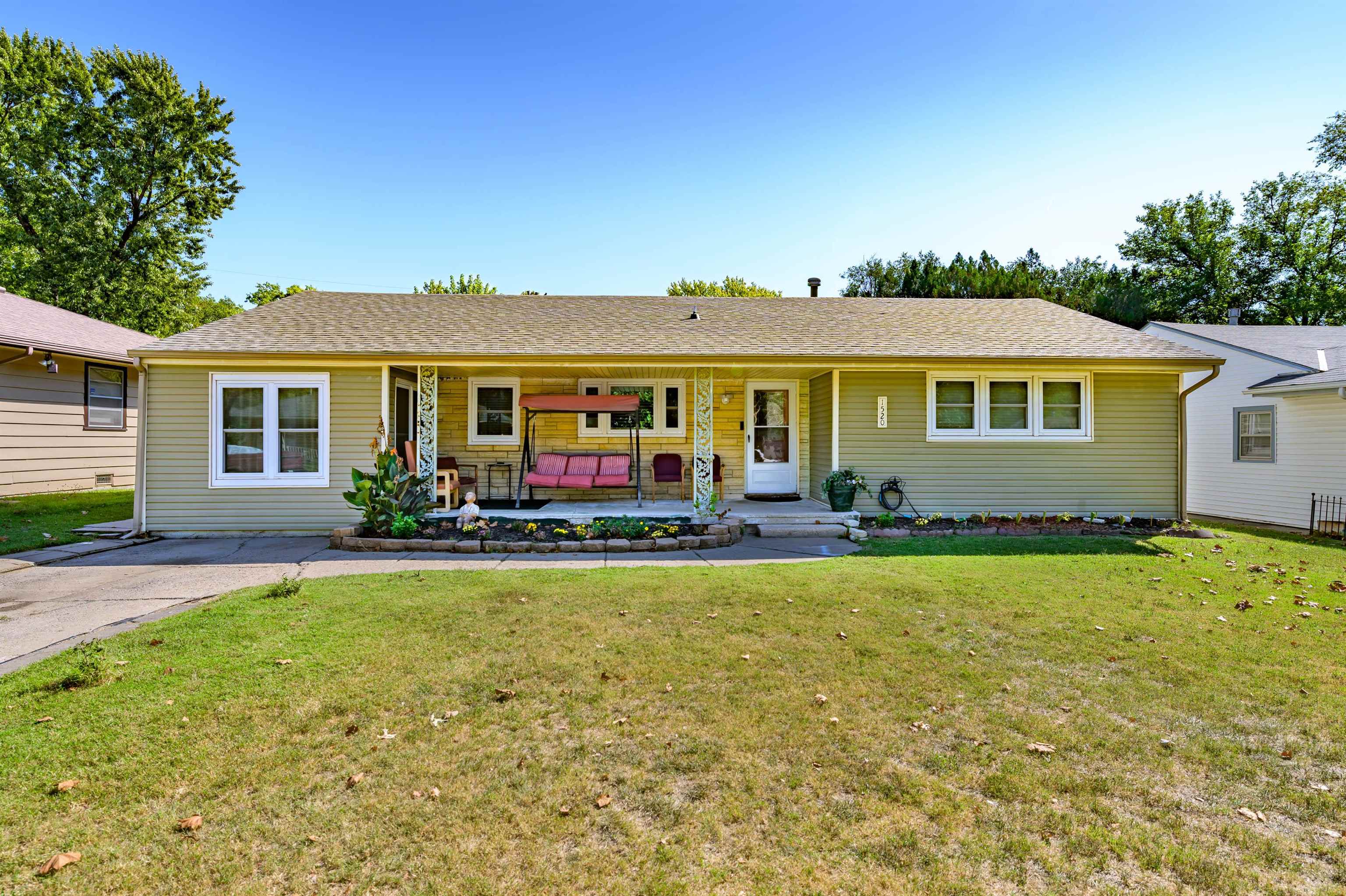 Photo of 1520 Kenmar St in Wichita, KS