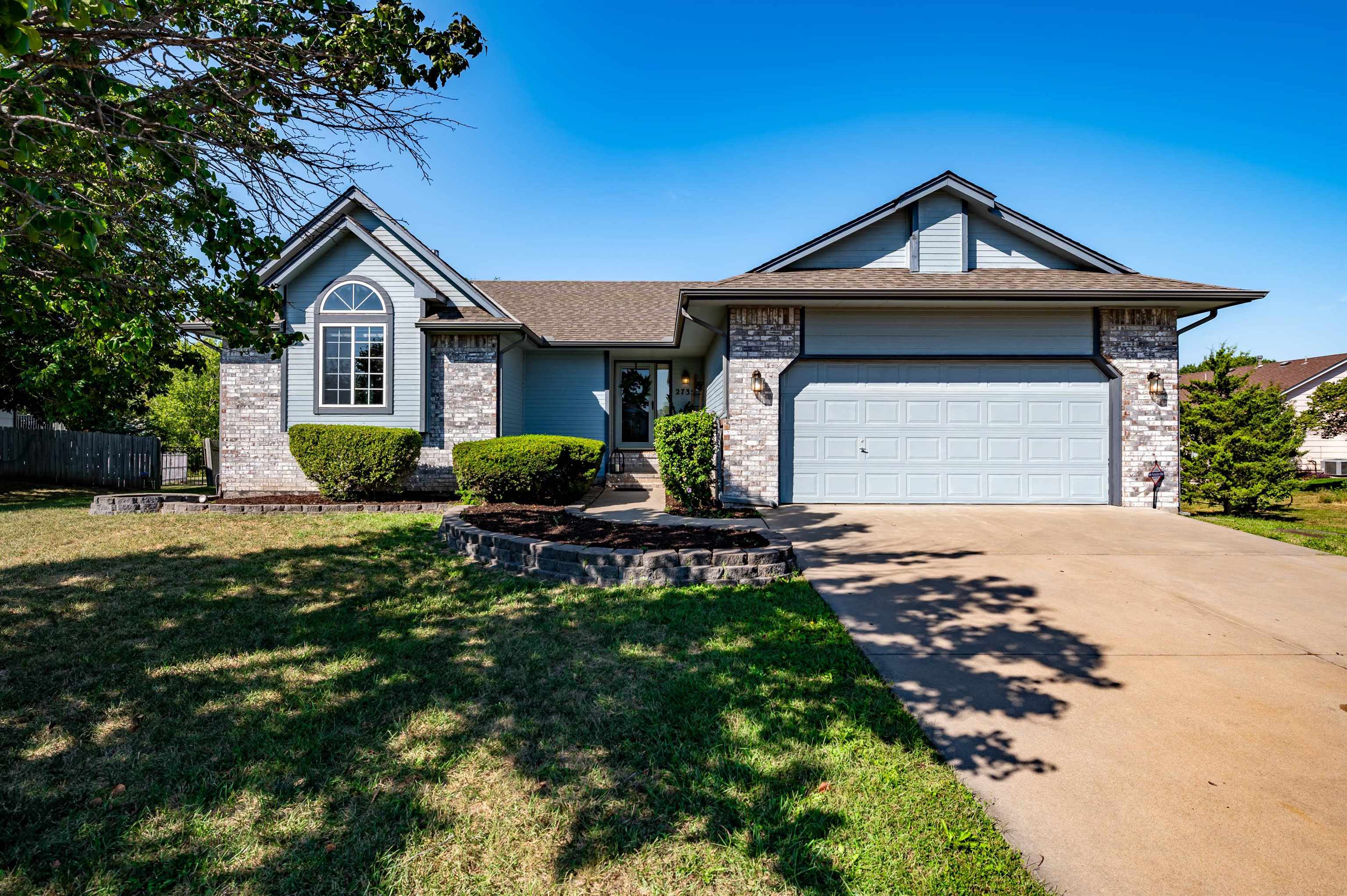 Photo of 2735 N Meadow Oaks St in Wichita, KS