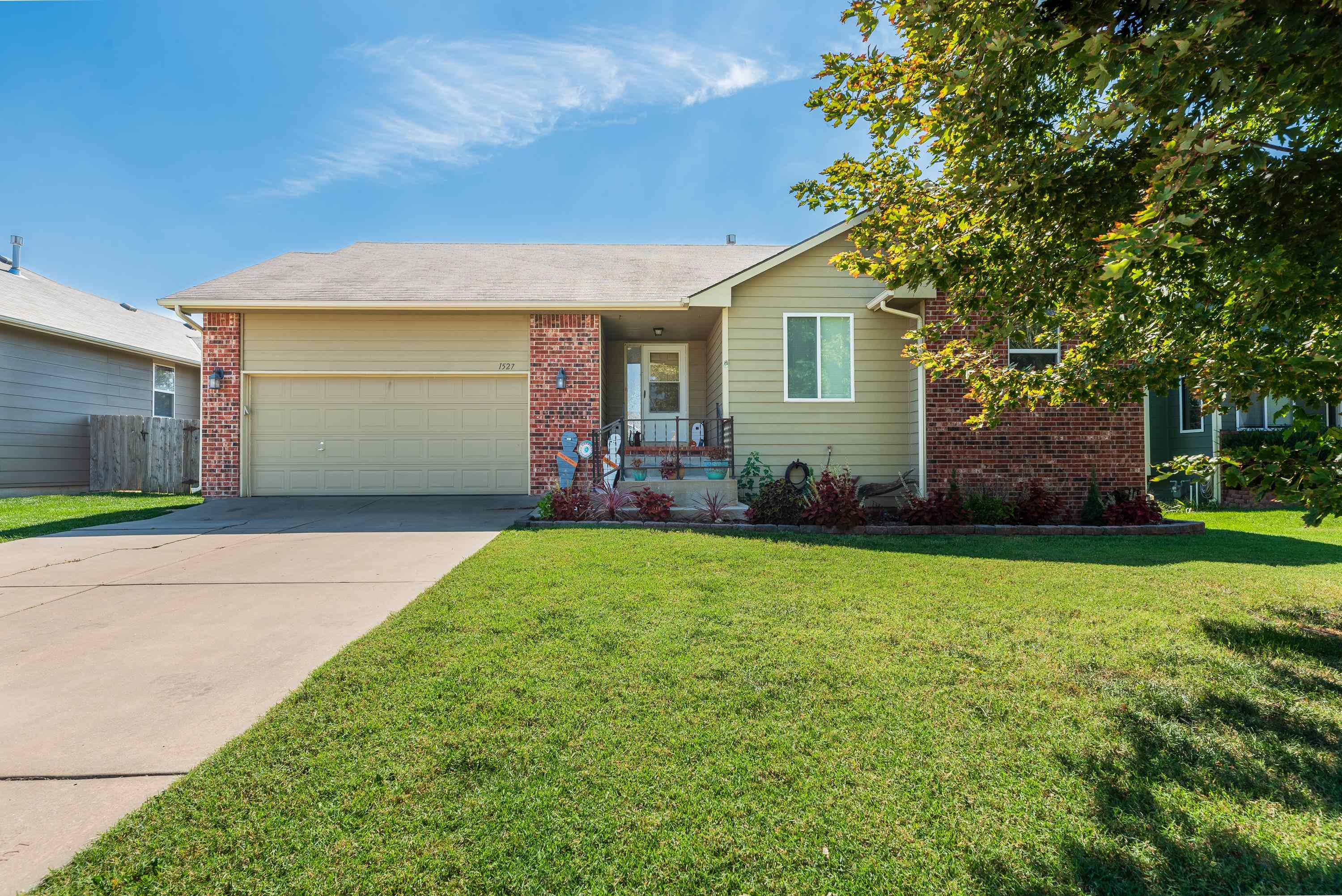 Photo of 1527 E Cedar Tree St in Park City, KS