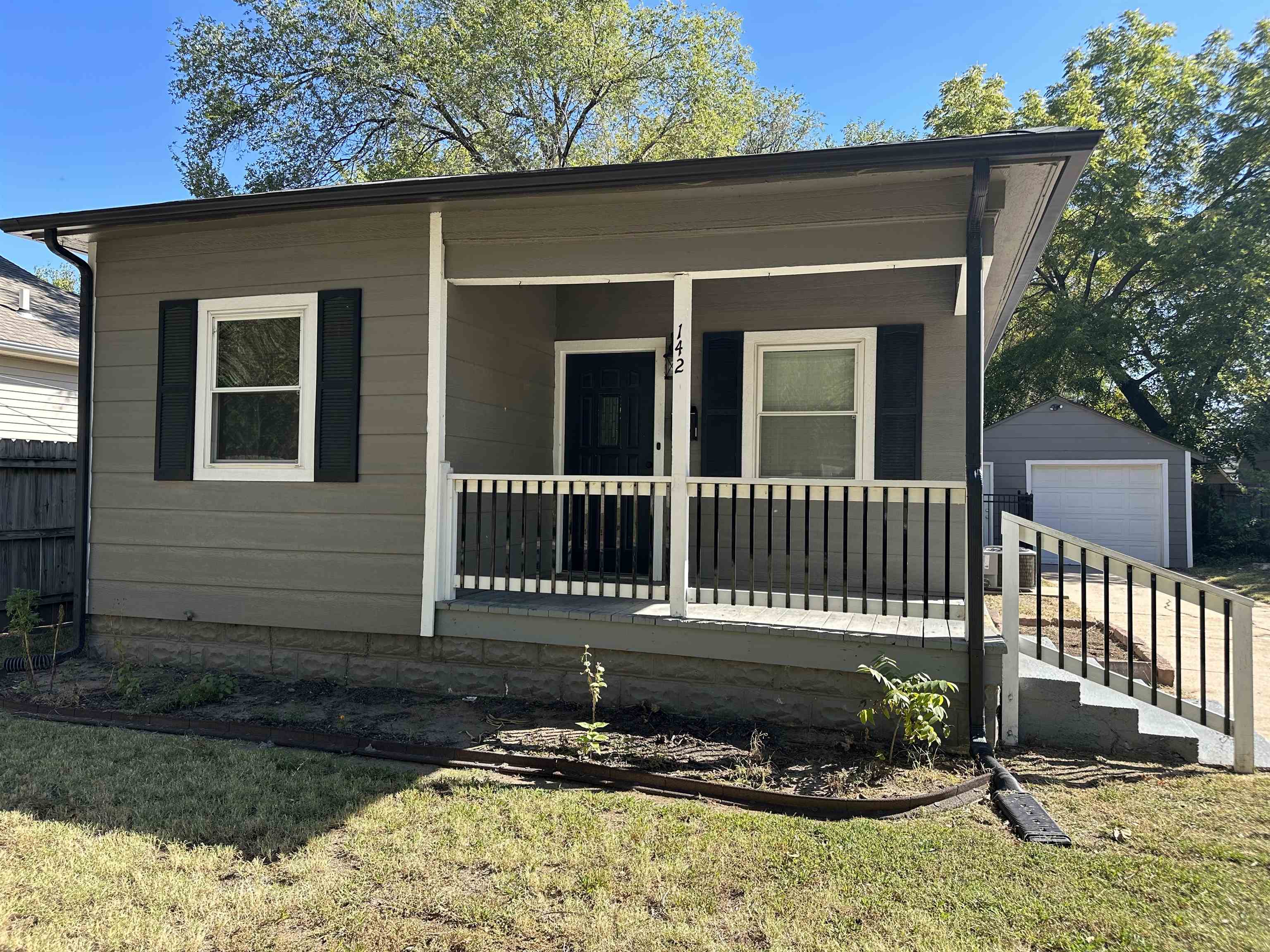 Photo of 142 S Gordon St in Wichita, KS