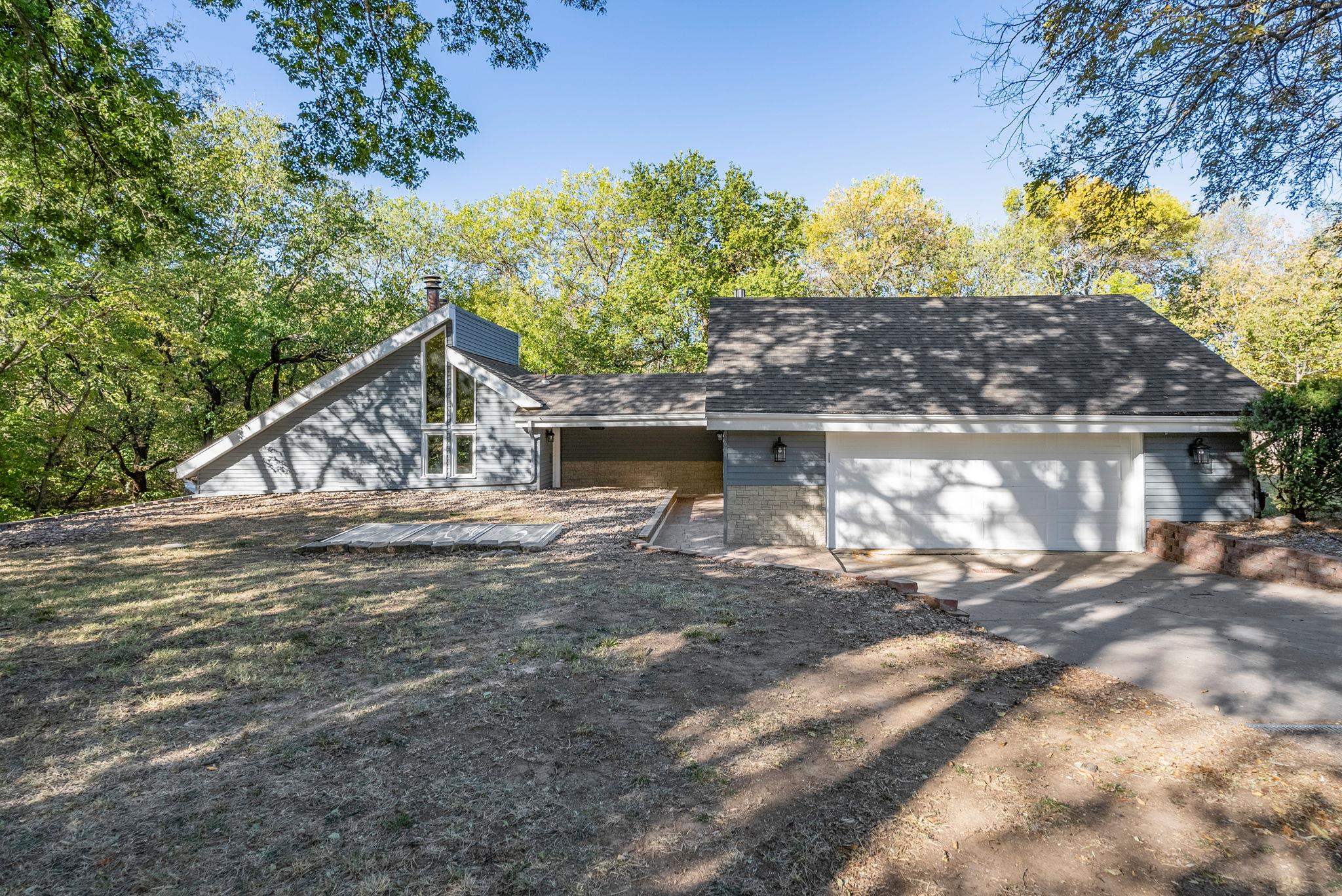 Photo of 1501 N Milton Dr in Derby, KS