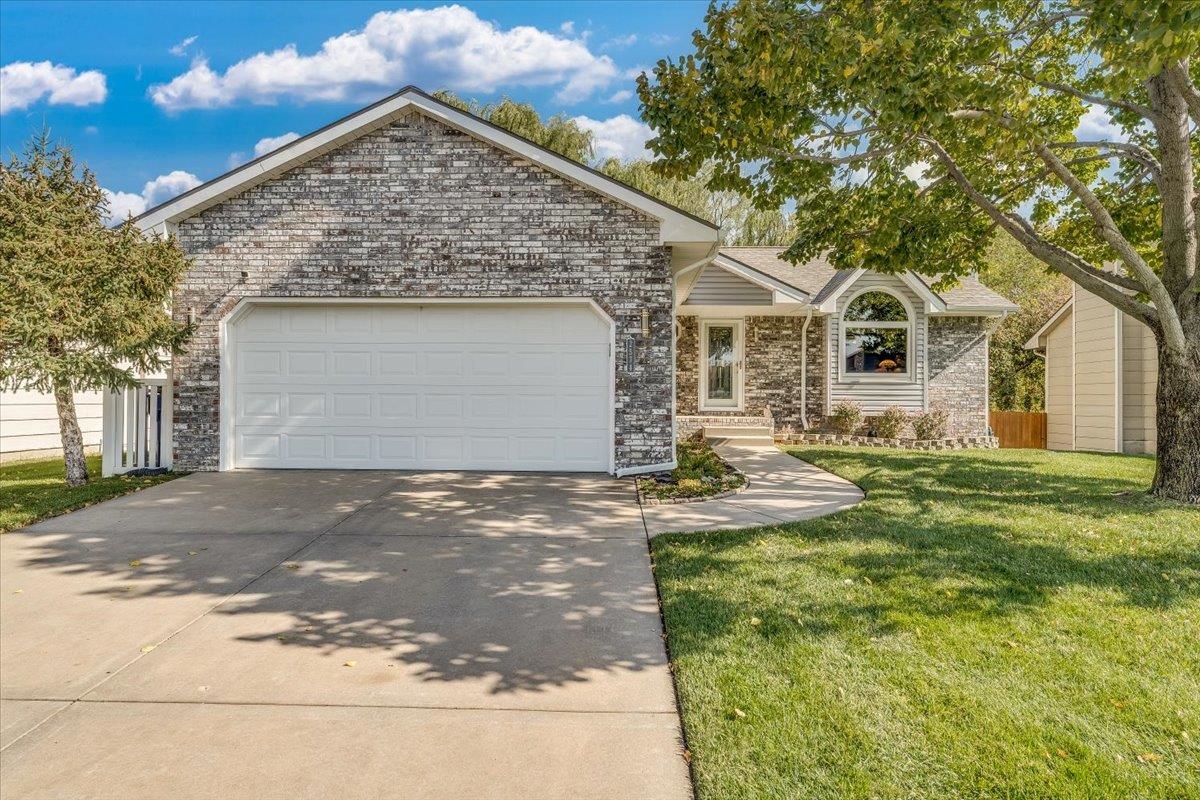 Photo of 2574 N Crestline St in Wichita, KS