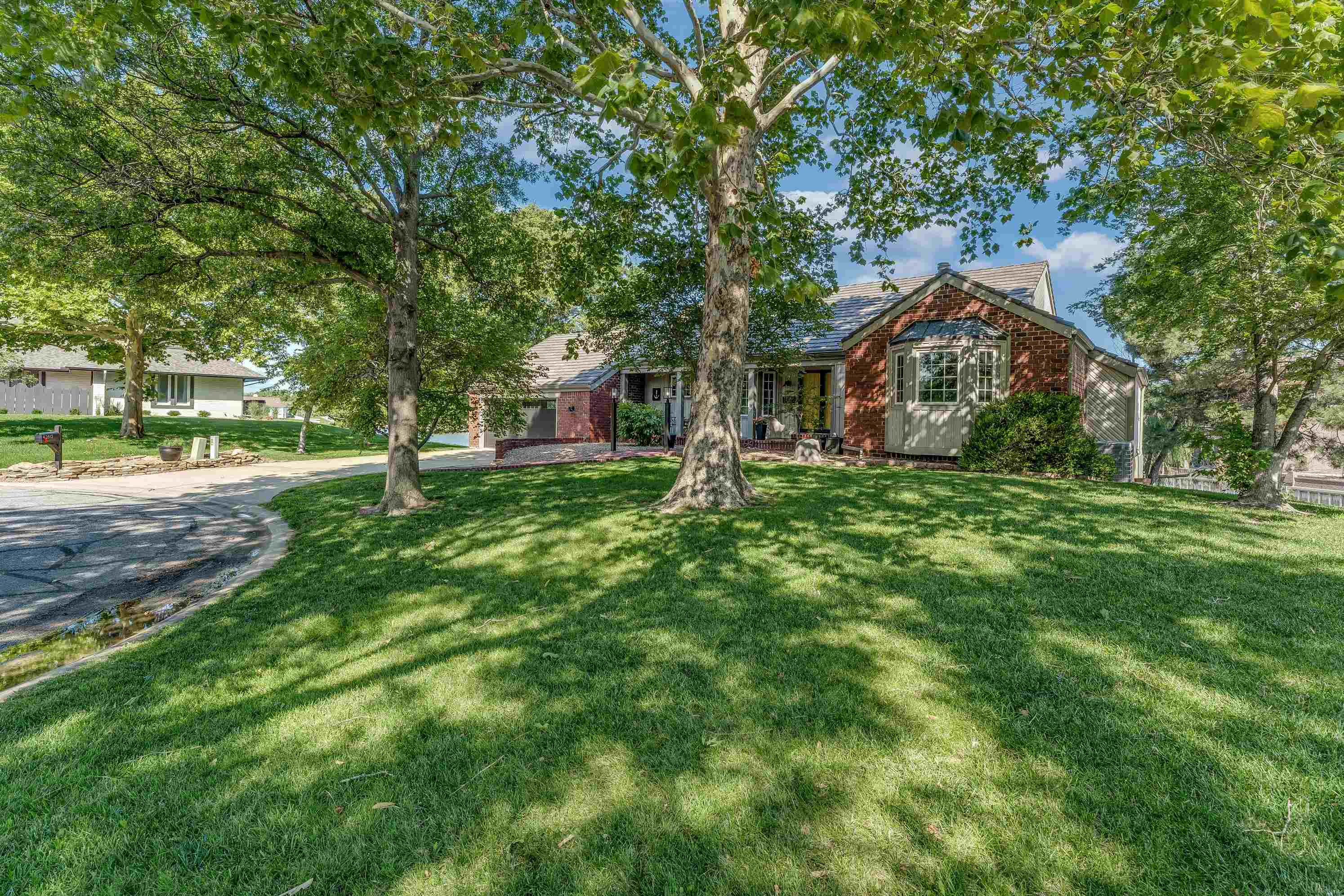 Photo of 2812 W Bentbay Cir in Wichita, KS