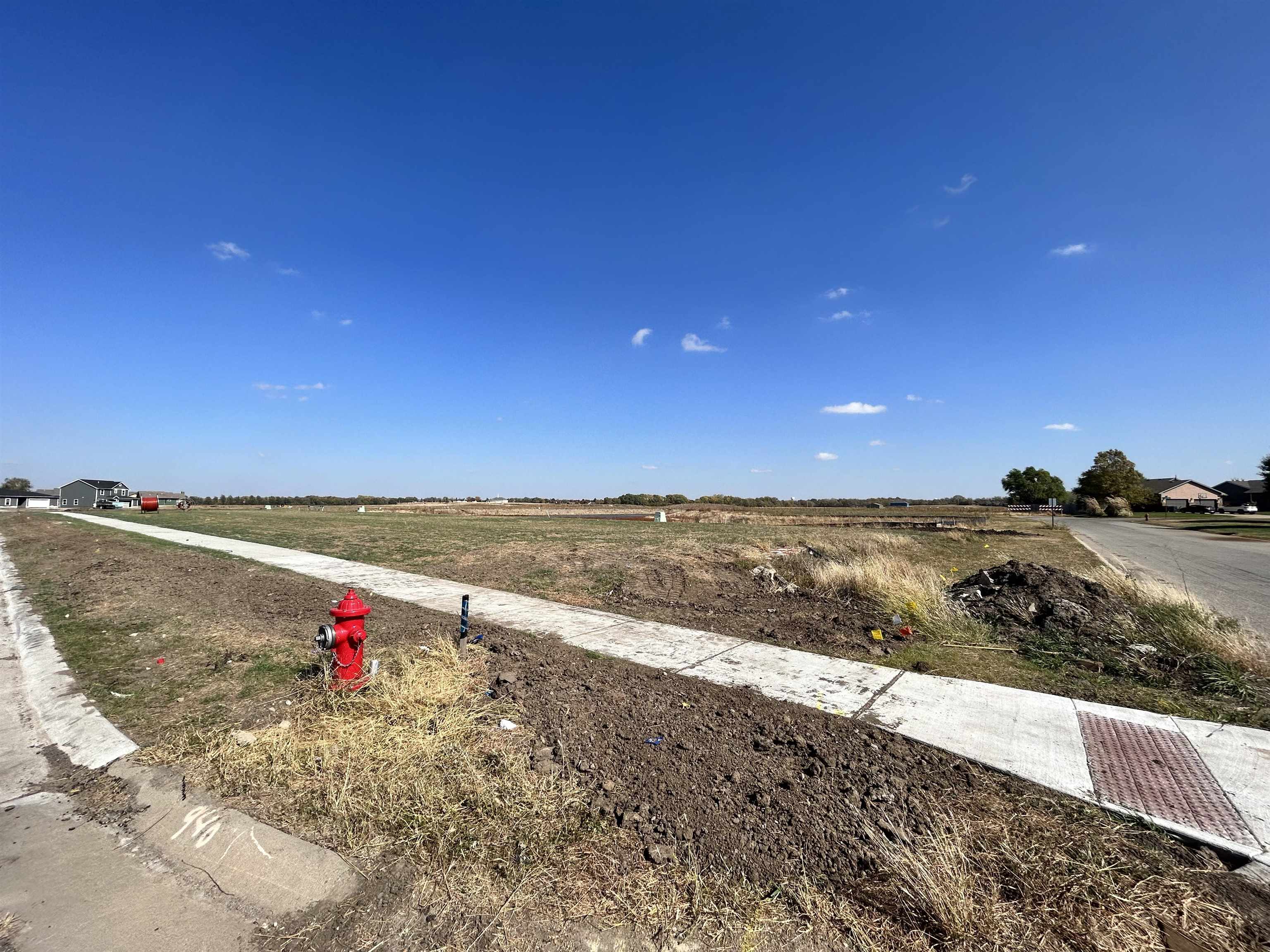 Photo of 230 S Gatewood St in Valley Center, KS