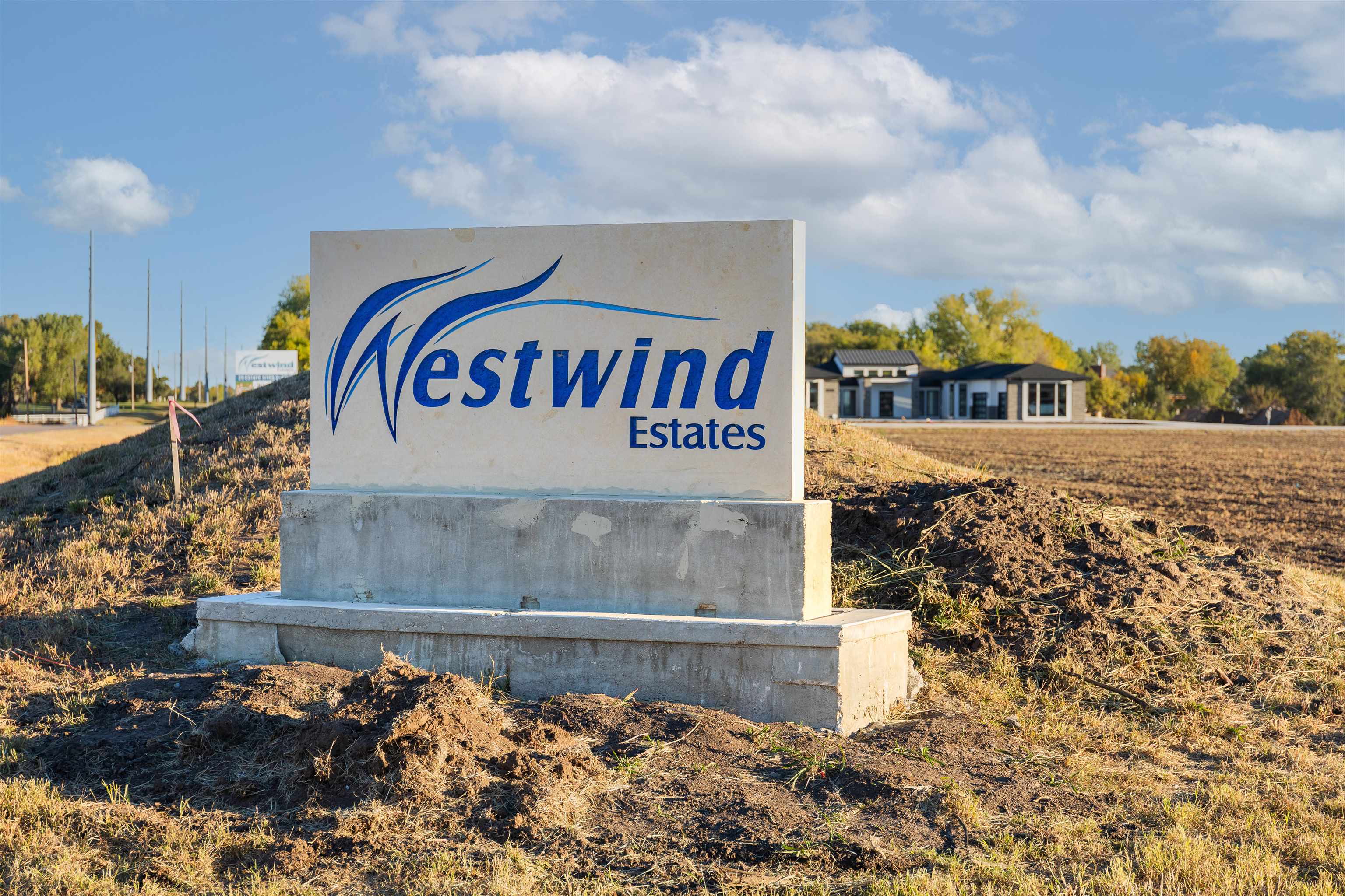 Photo of 750 N Cloverleaf St in Goddard, KS