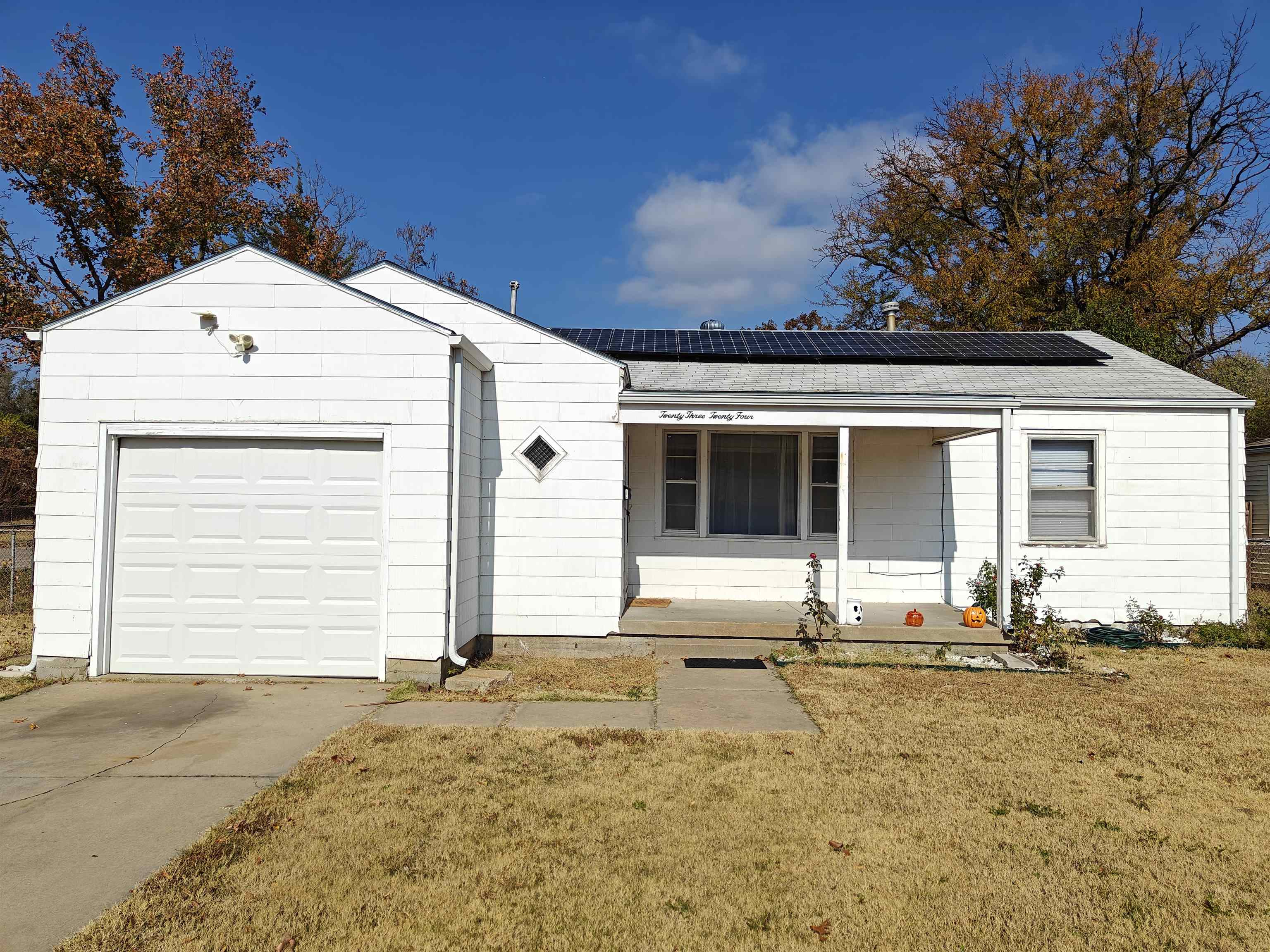 Photo of 2324 W Walker St in Wichita, KS