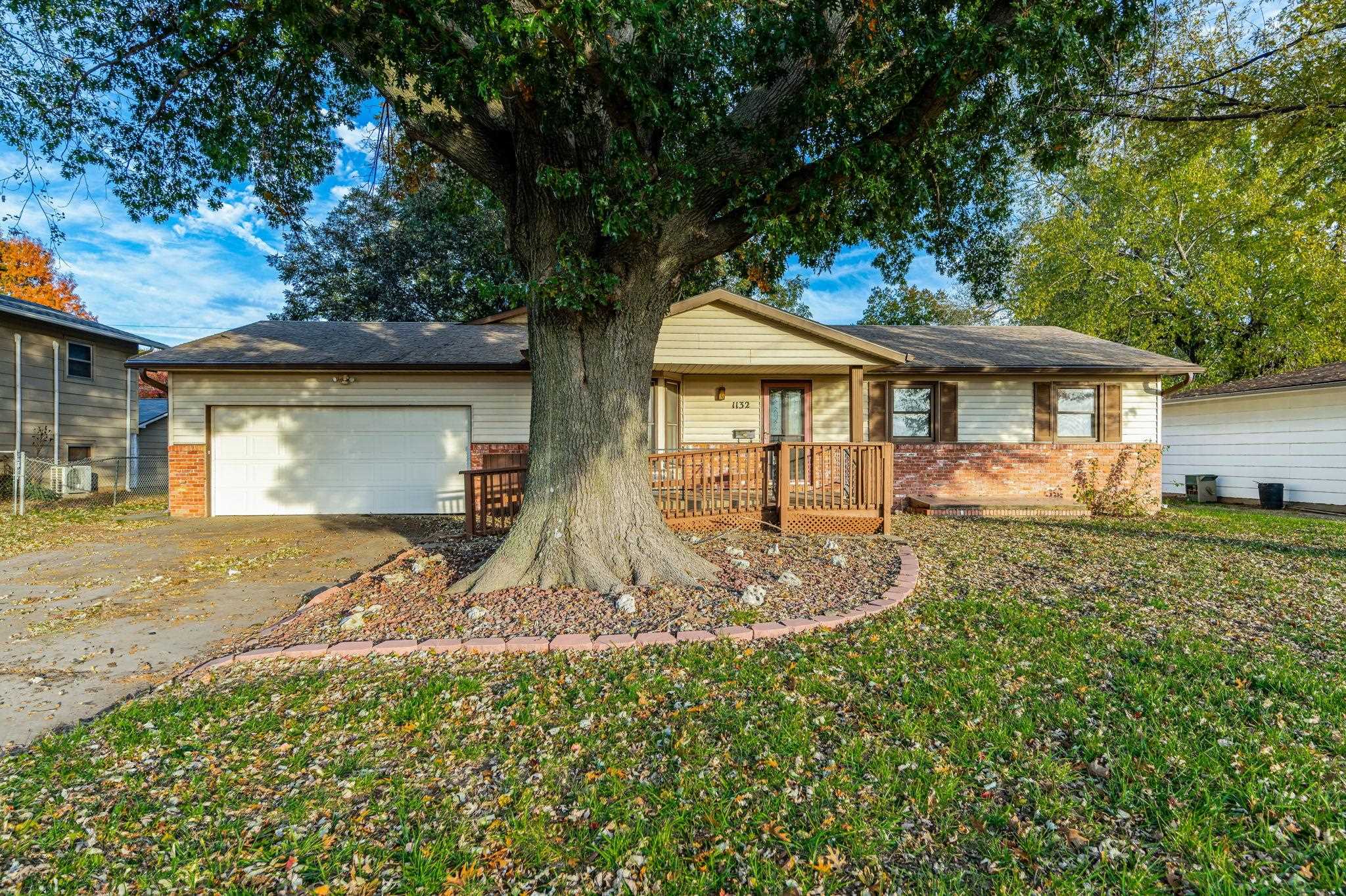 Photo of 1132 N Country Acres Ave in Wichita, KS