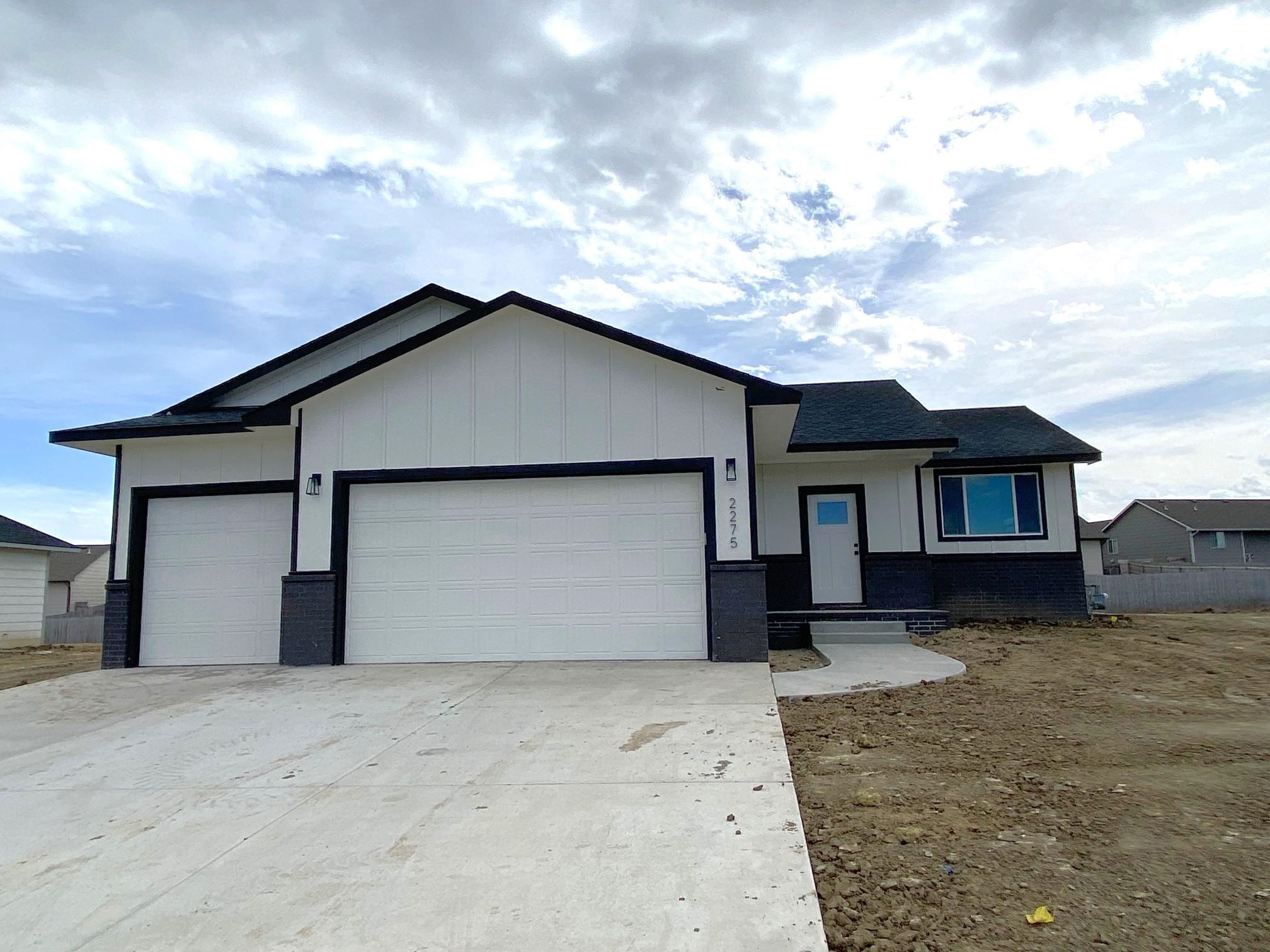 Photo of 2275 S Chateau Ct in Wichita, KS