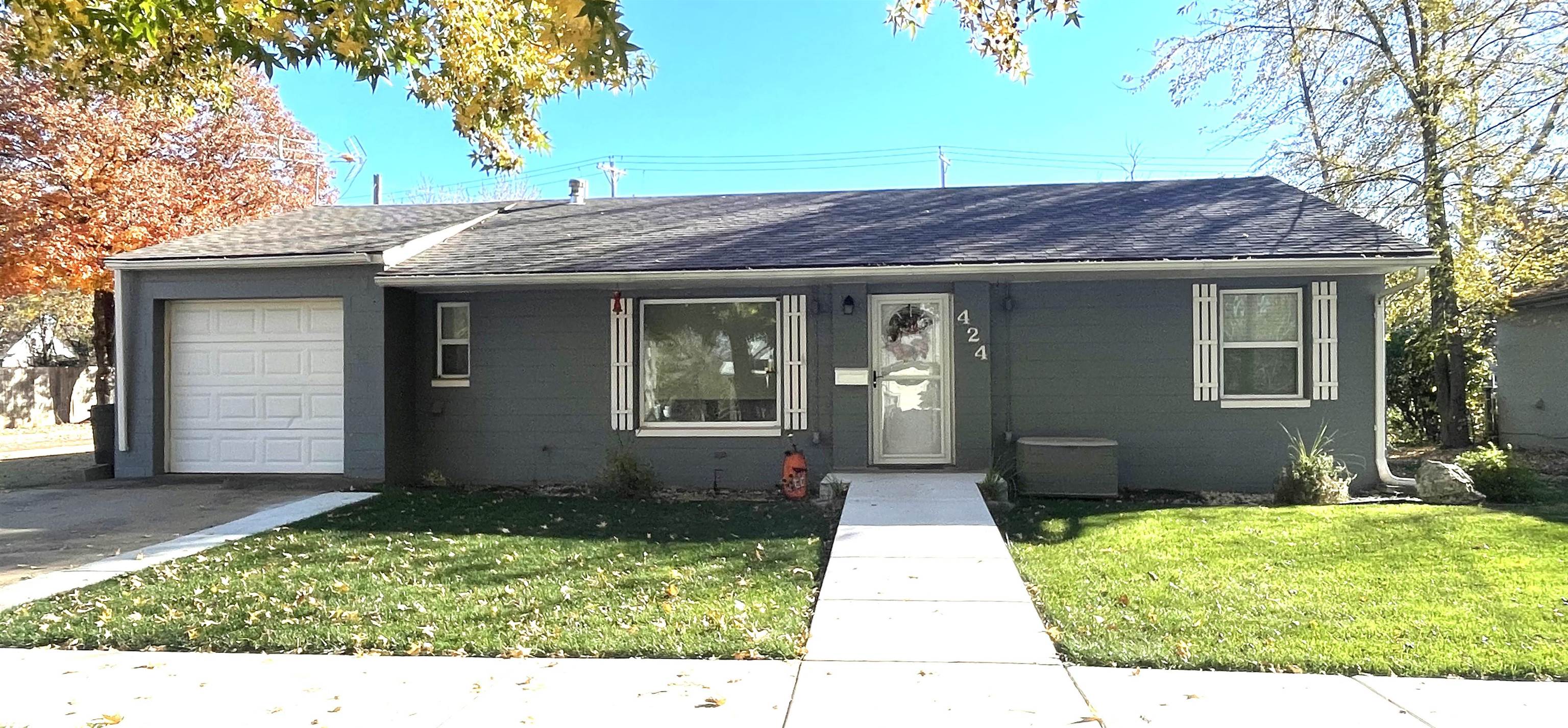 Photo of 424 Iowa St in Winfield, KS