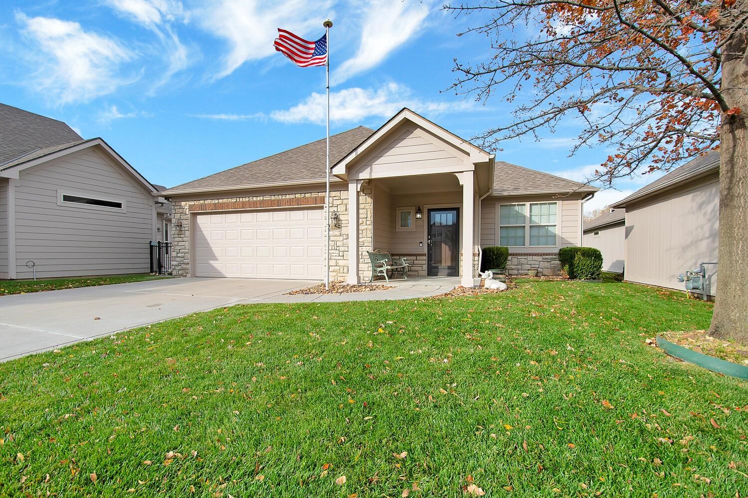 Photo of 4066 N Goldenrod Ct in Maize, KS