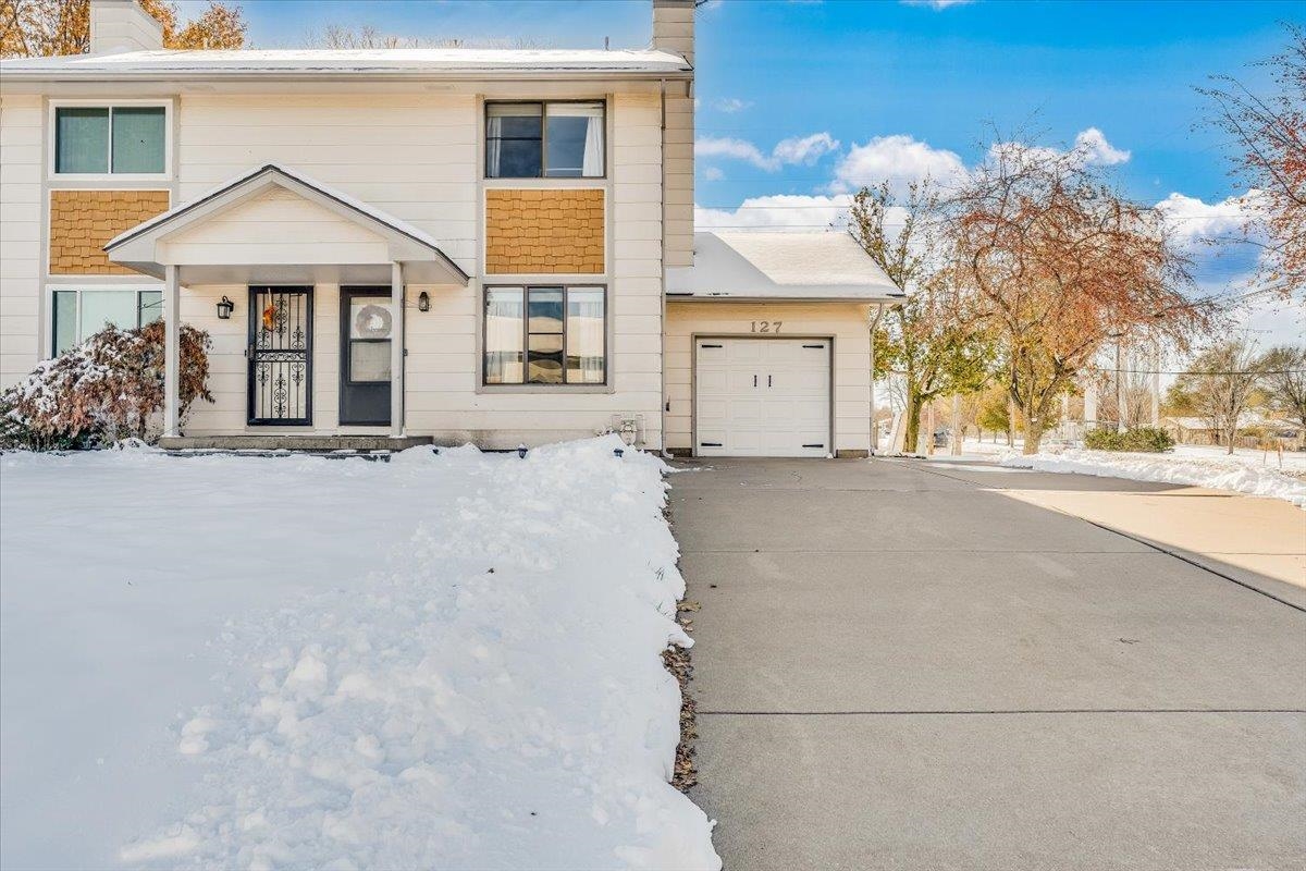 Photo of 127 W North Pt in Derby, KS
