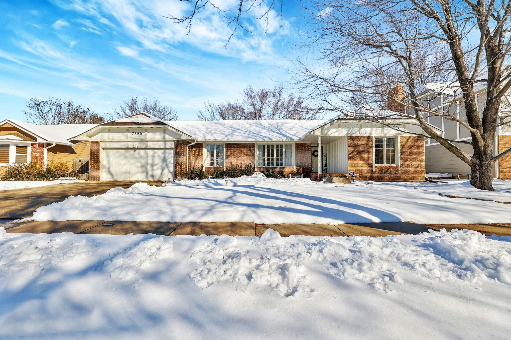 Photo of 7520 E 26th St N in Wichita, KS