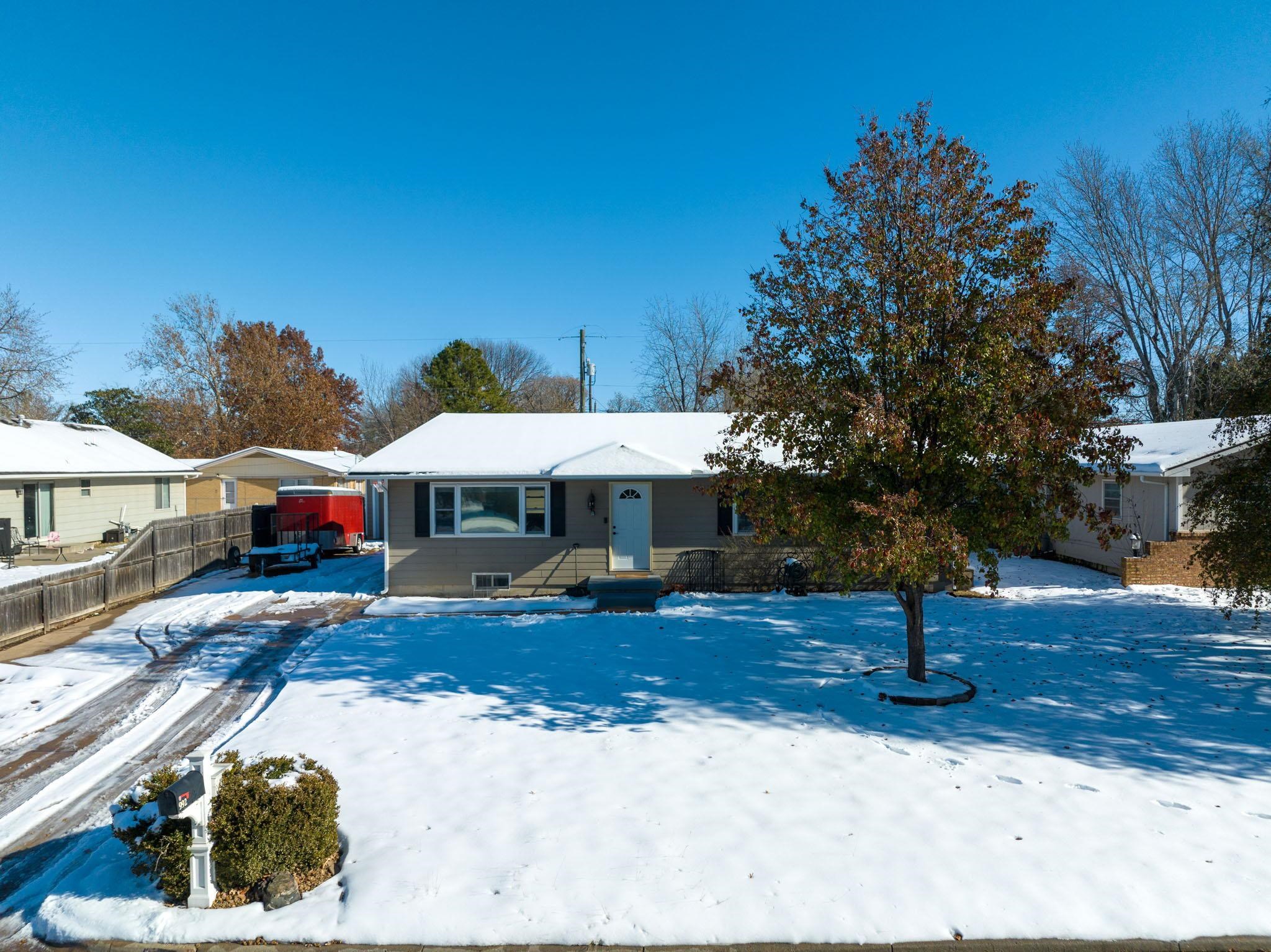 Photo of 992 N Robin Rd in Wichita, KS