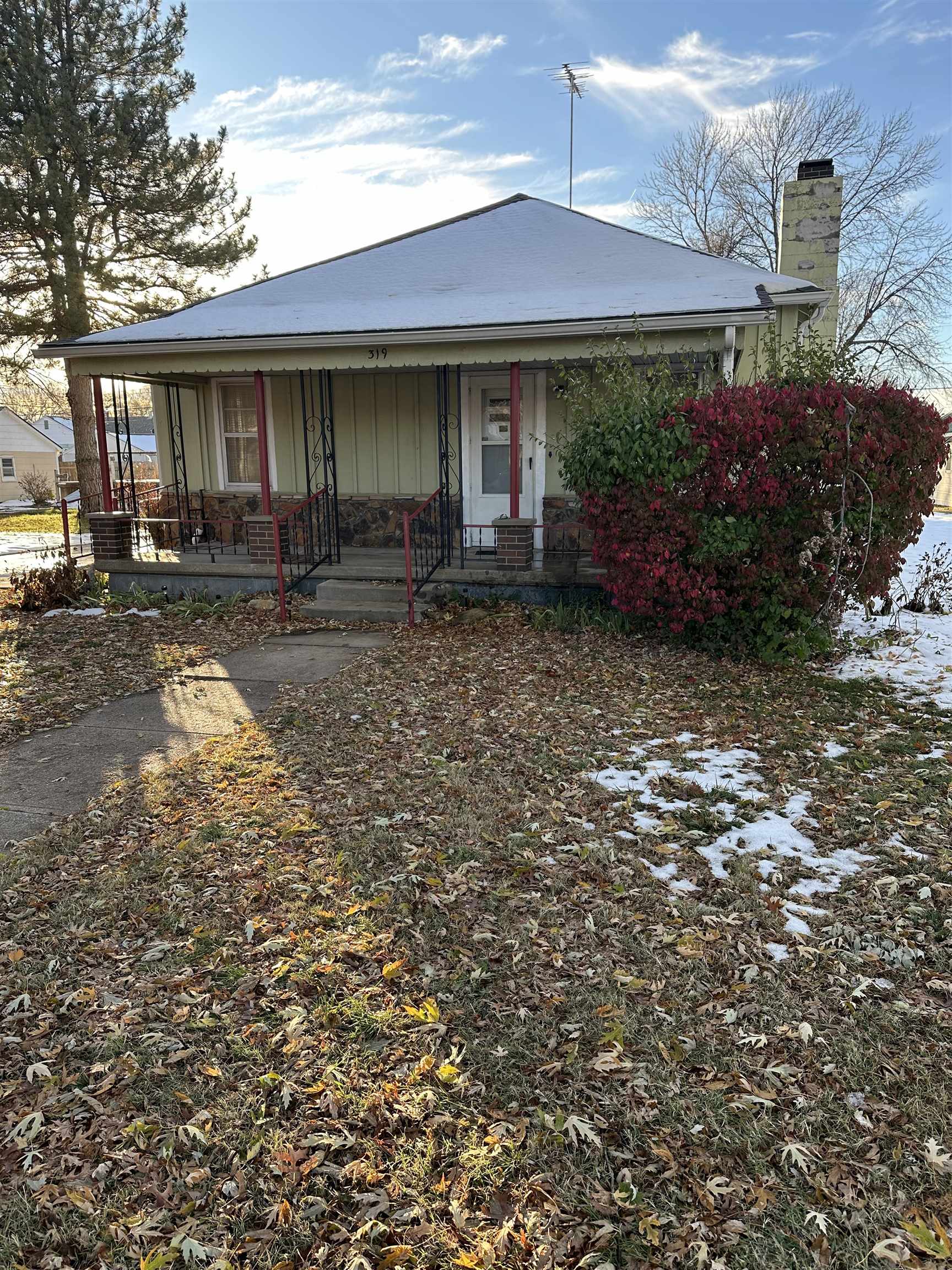 Photo of 319 N Orch in El Dorado, KS