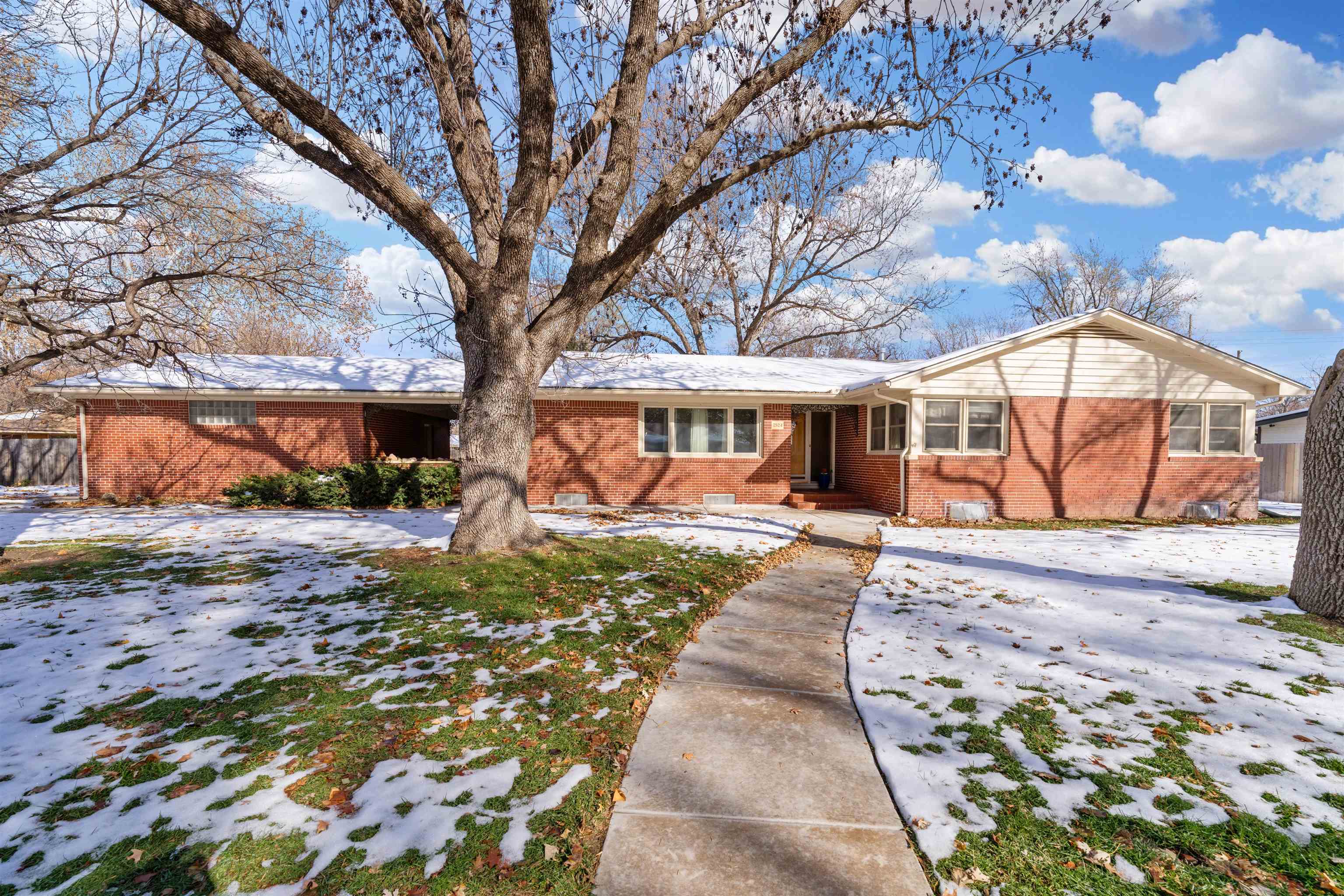 Photo of 2524 N Hyacinth Ln in Wichita, KS