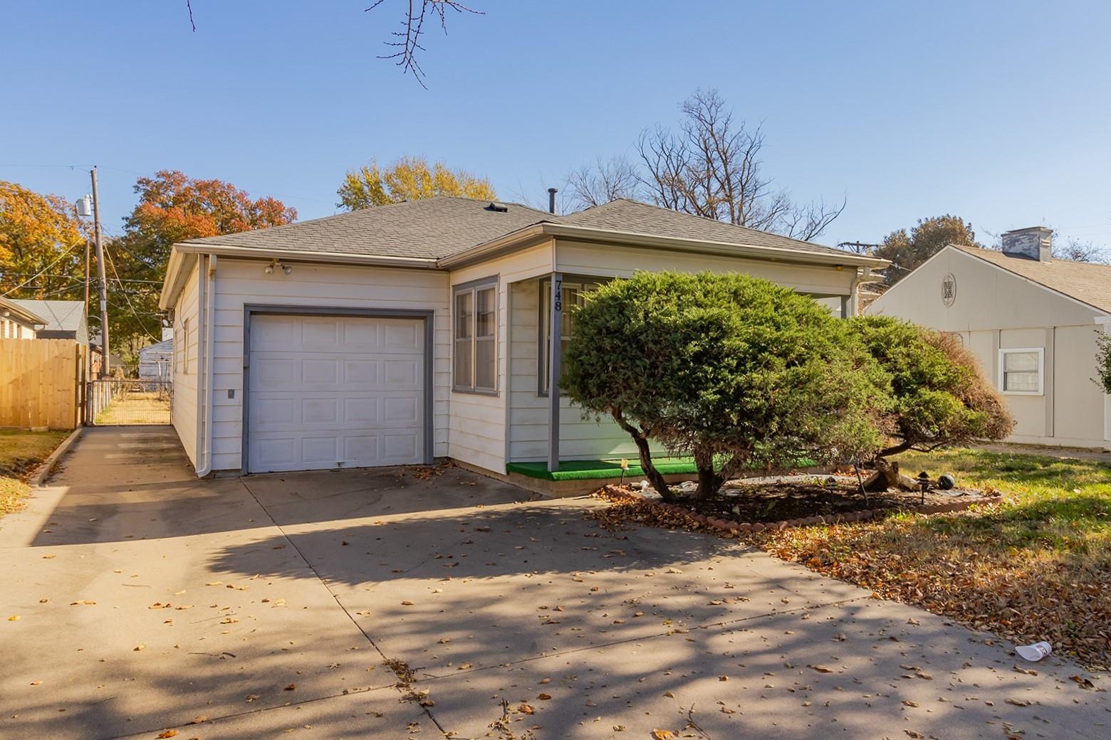 Photo of 748 S Beverly Dr in Wichita, KS