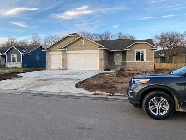 Photo of 10862 W Cedar Ln in Maize, KS