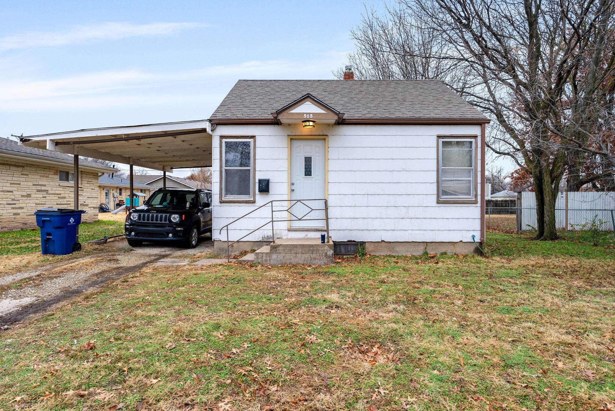 Photo of 515 N Meridian Ave in Valley Center, KS