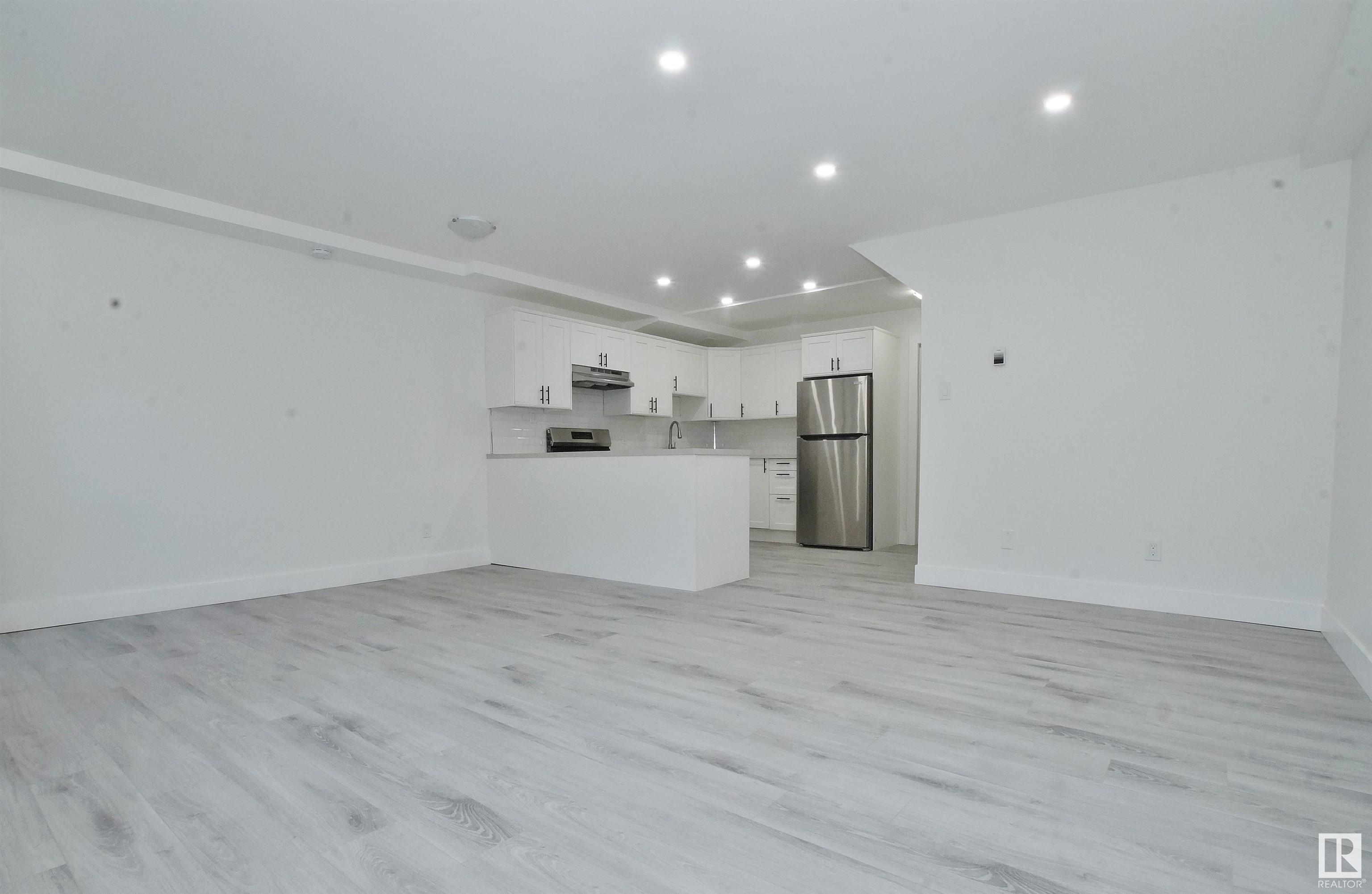 13570 38 Street