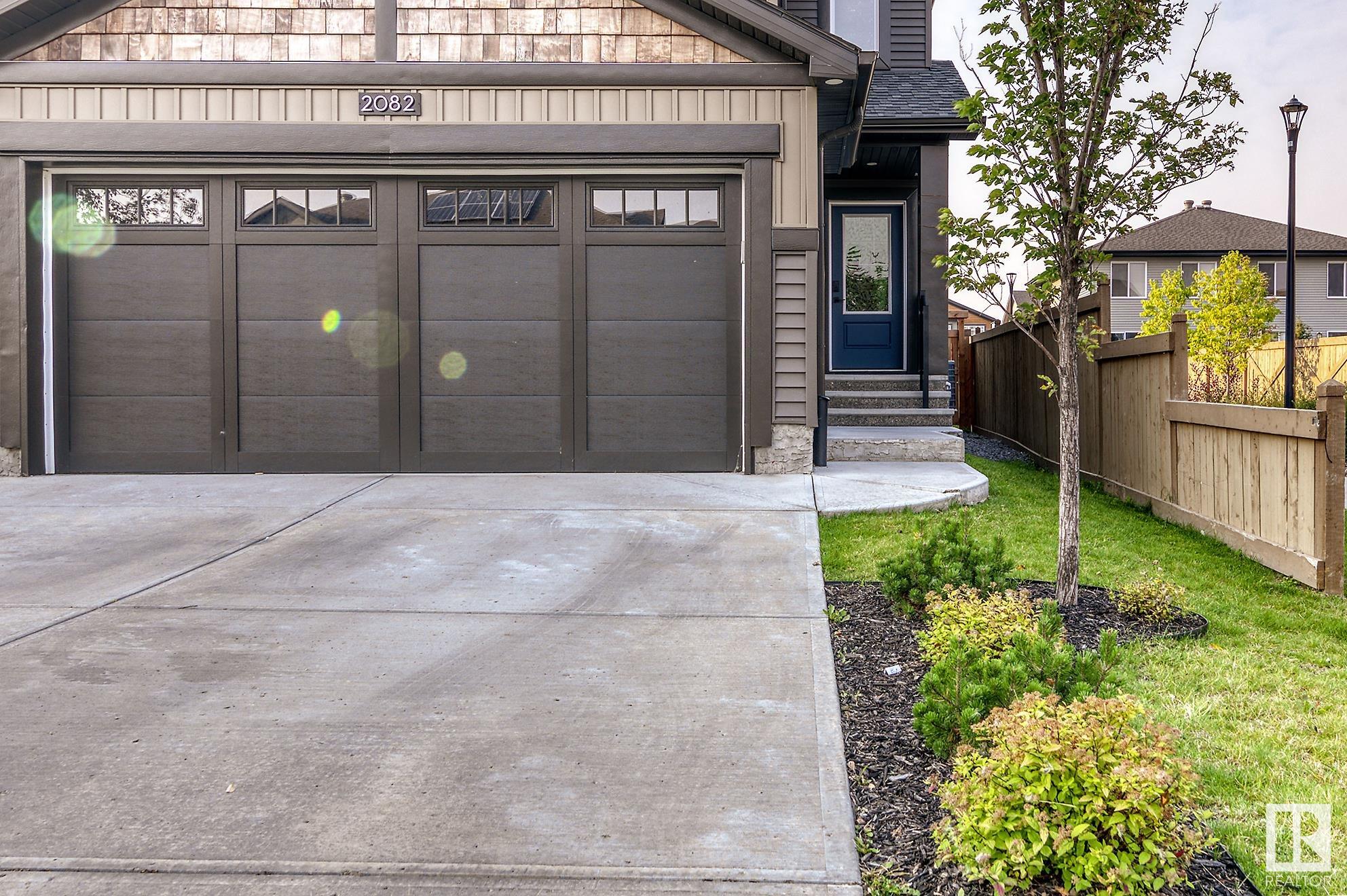 2082 GRAYDON HILL Crescent