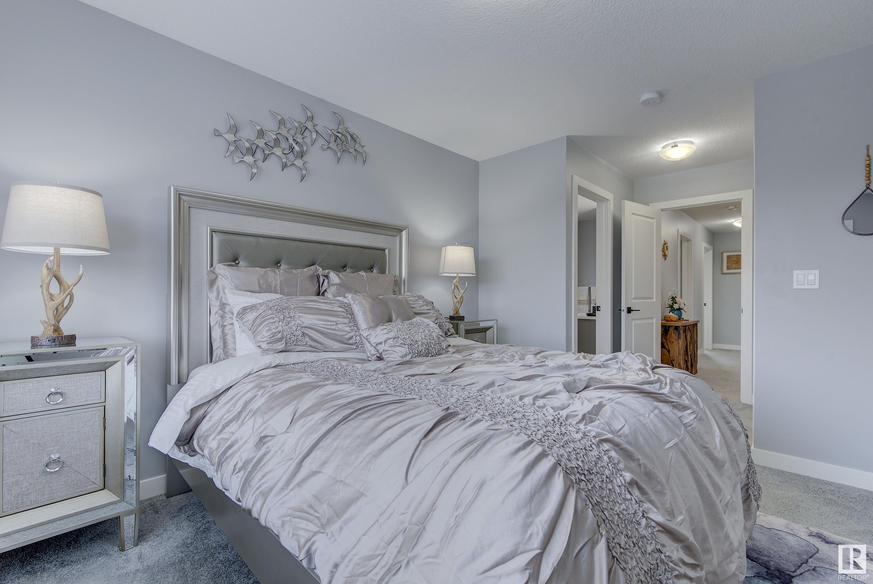 2082 GRAYDON HILL Crescent