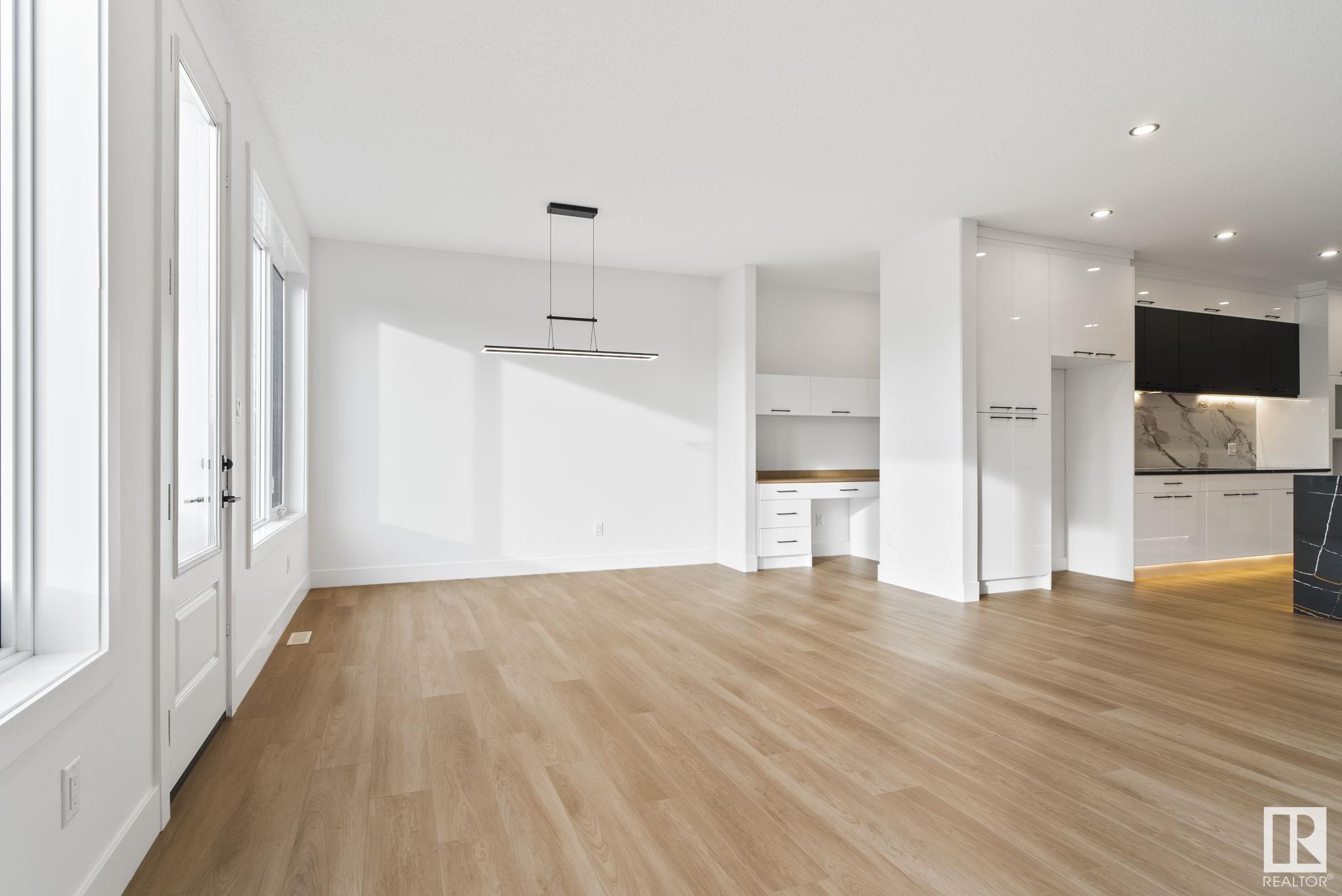 6 Dorais Way