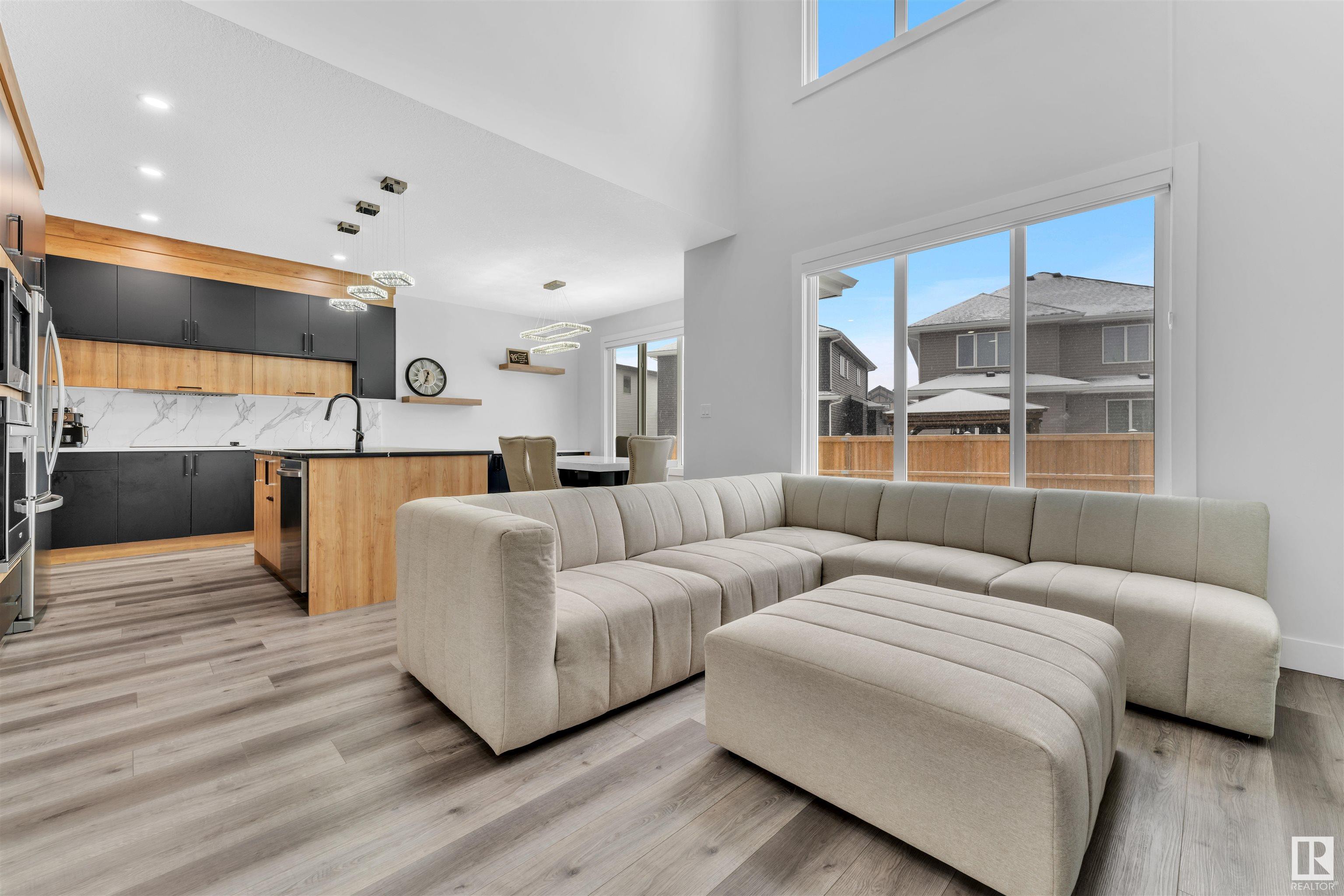 5816 PELTIER Close