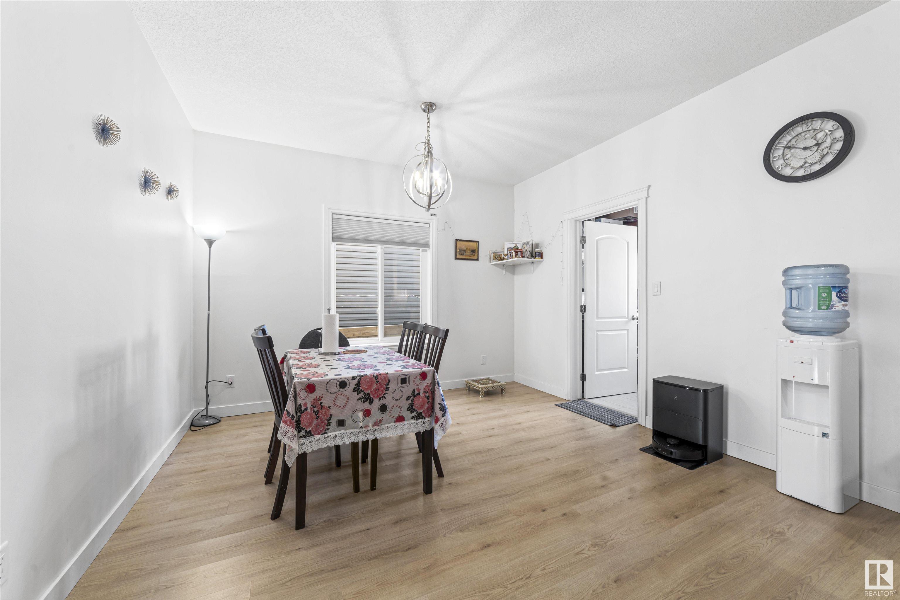 6933 CARDINAL Wynd