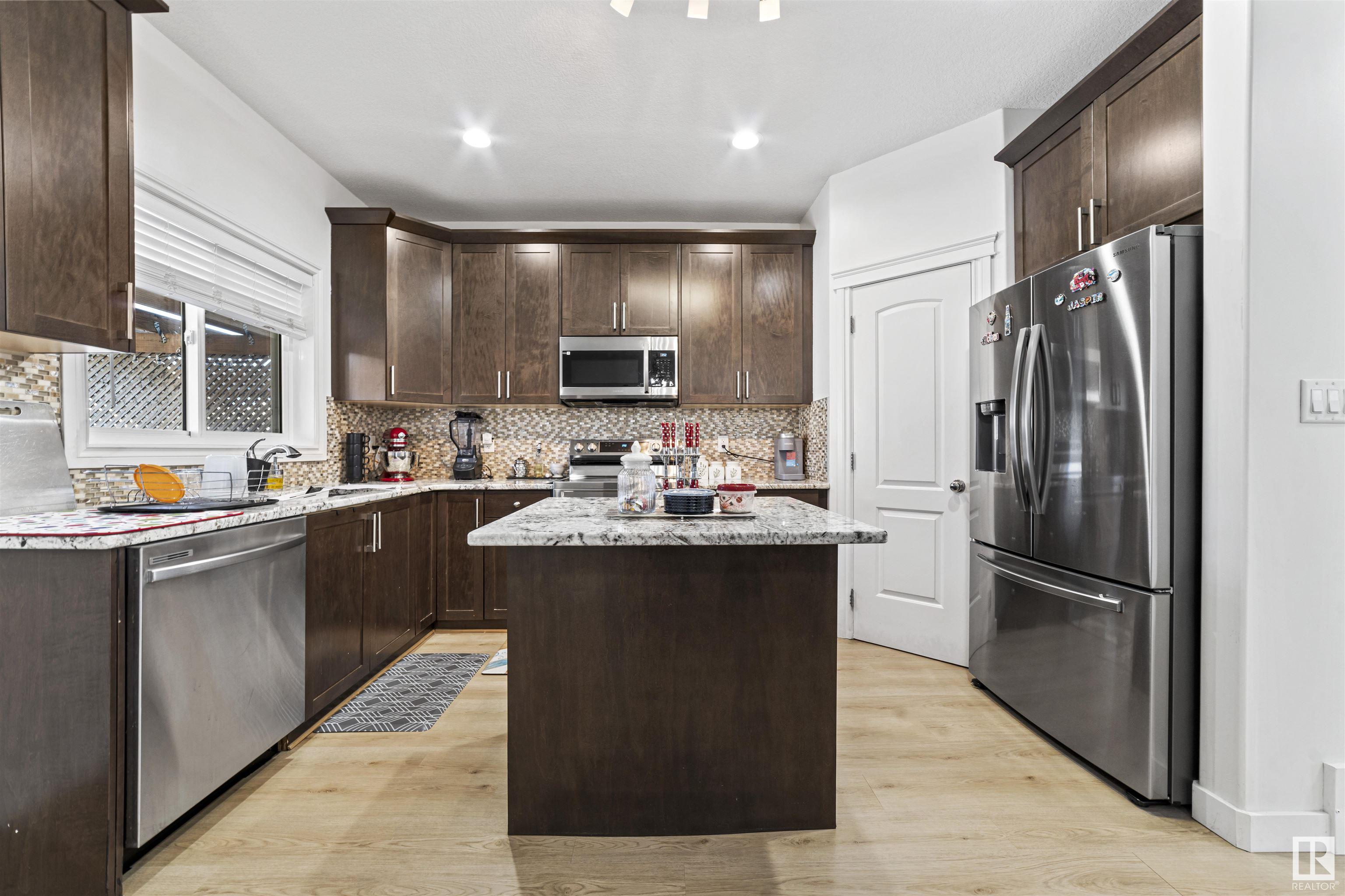 6933 CARDINAL Wynd