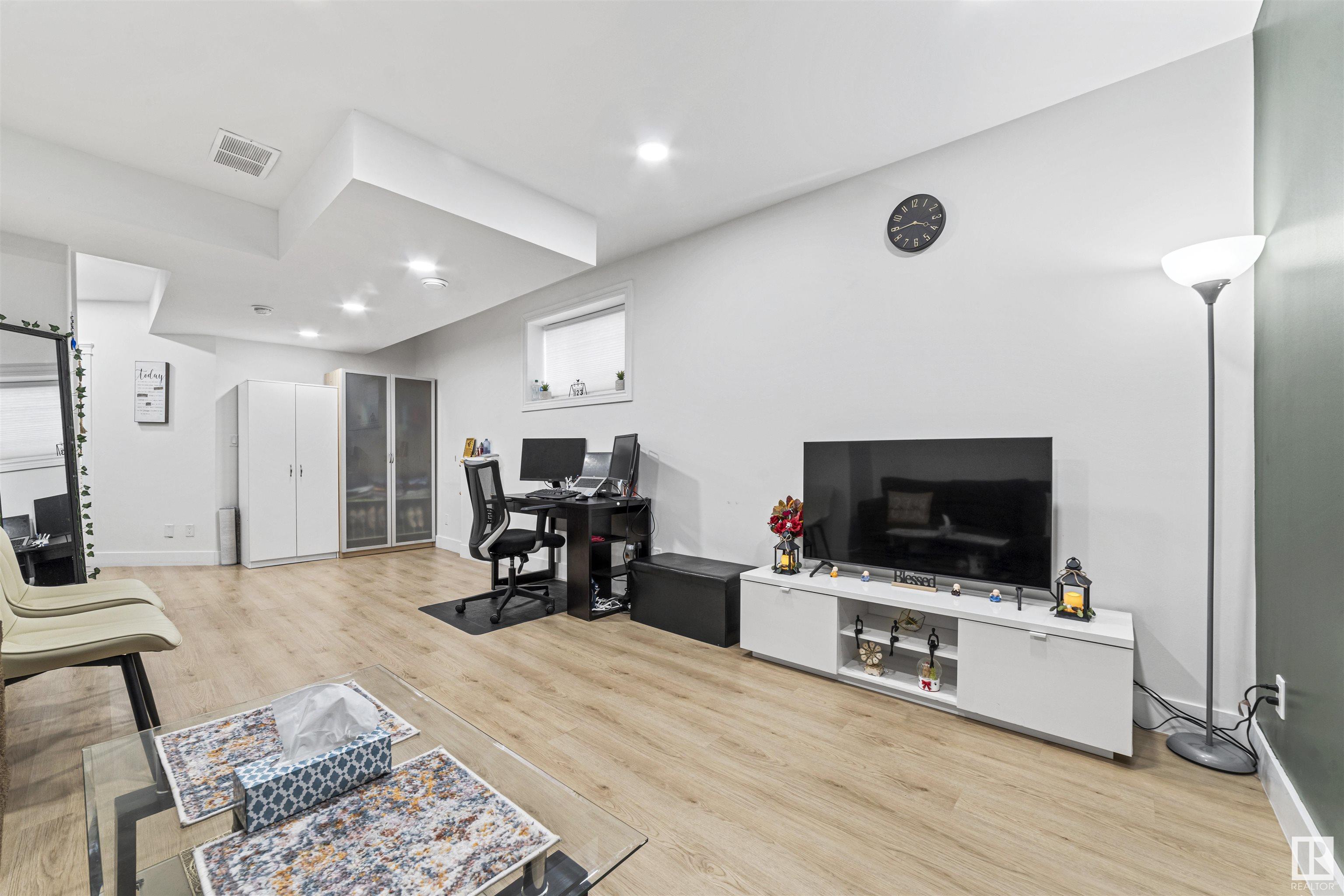 6933 CARDINAL Wynd