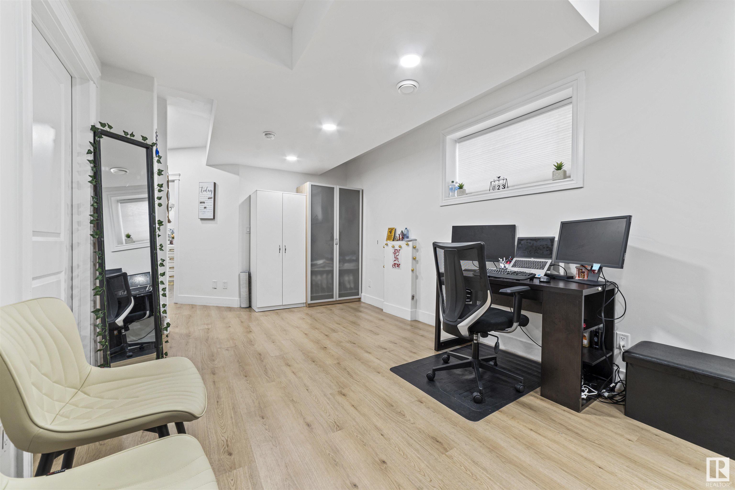 6933 CARDINAL Wynd