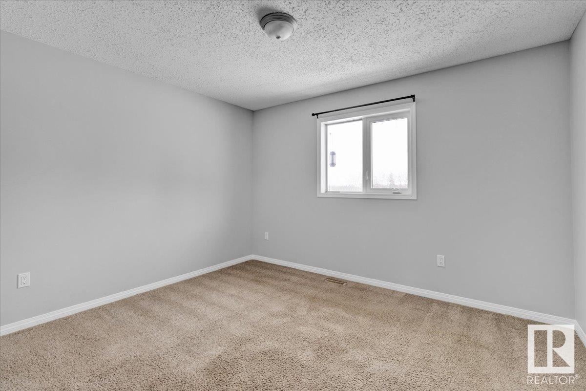 39, 57022 Rge Rd 233