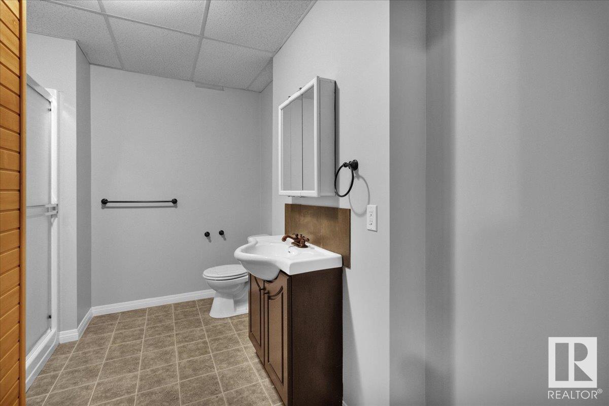 39, 57022 Rge Rd 233
