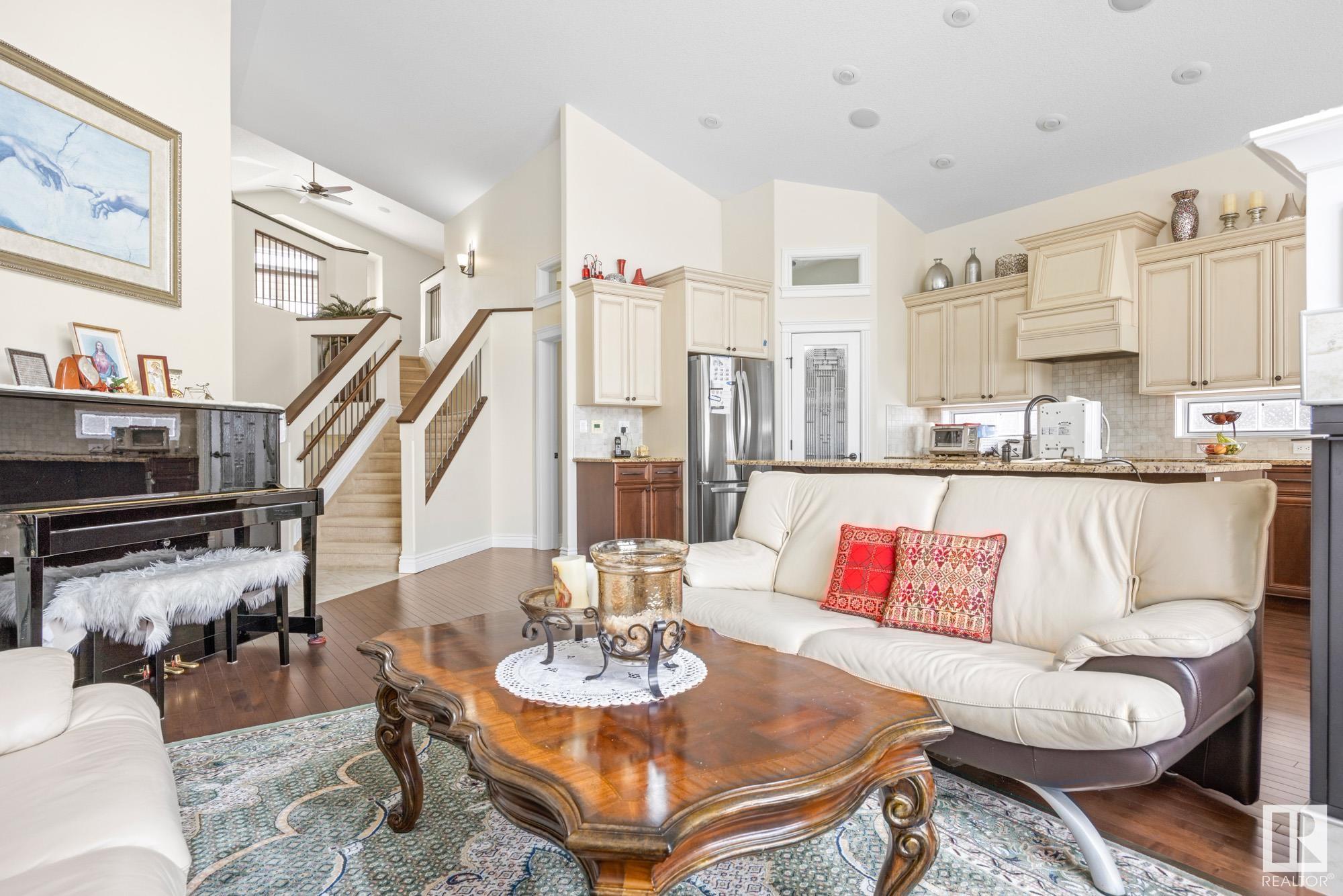 79 OAK VISTA Drive