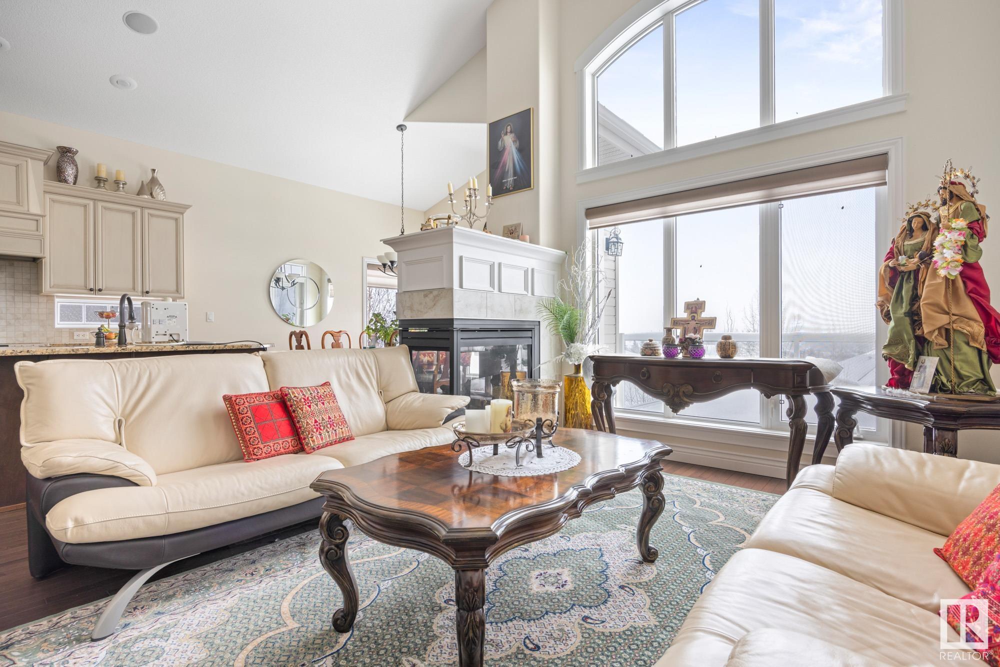 79 OAK VISTA Drive
