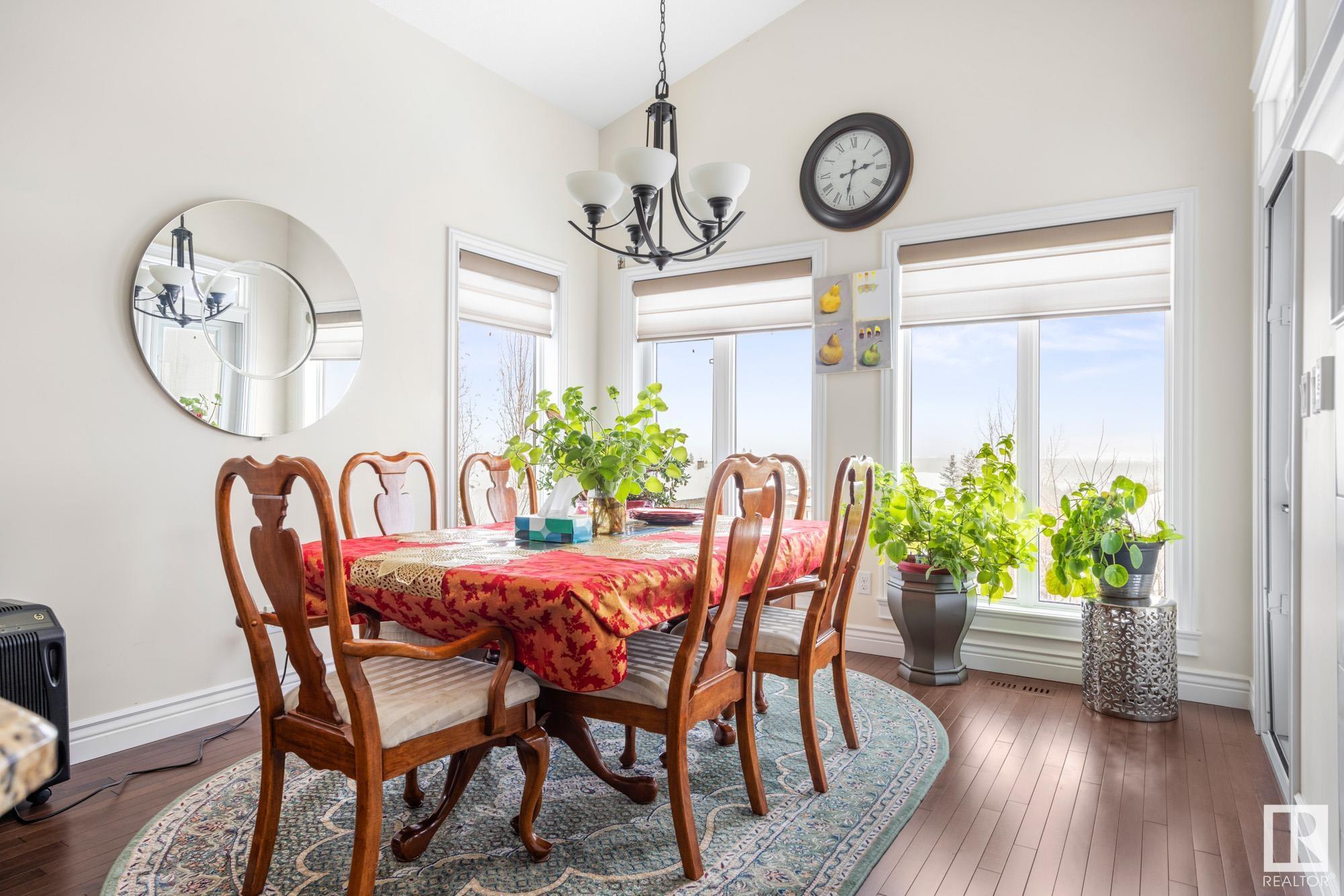 79 OAK VISTA Drive